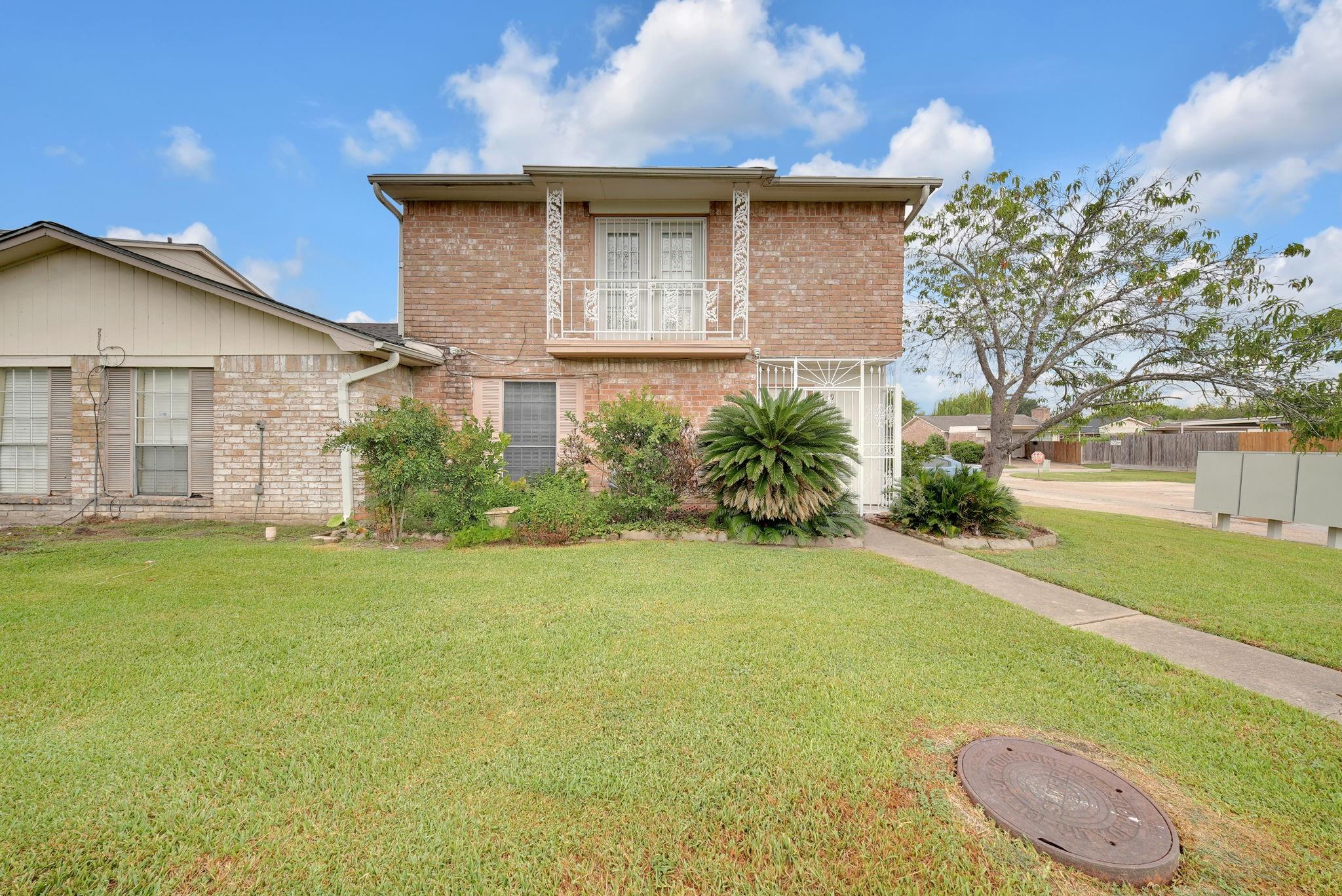 6379 S Briar Bayou Drive — photo
