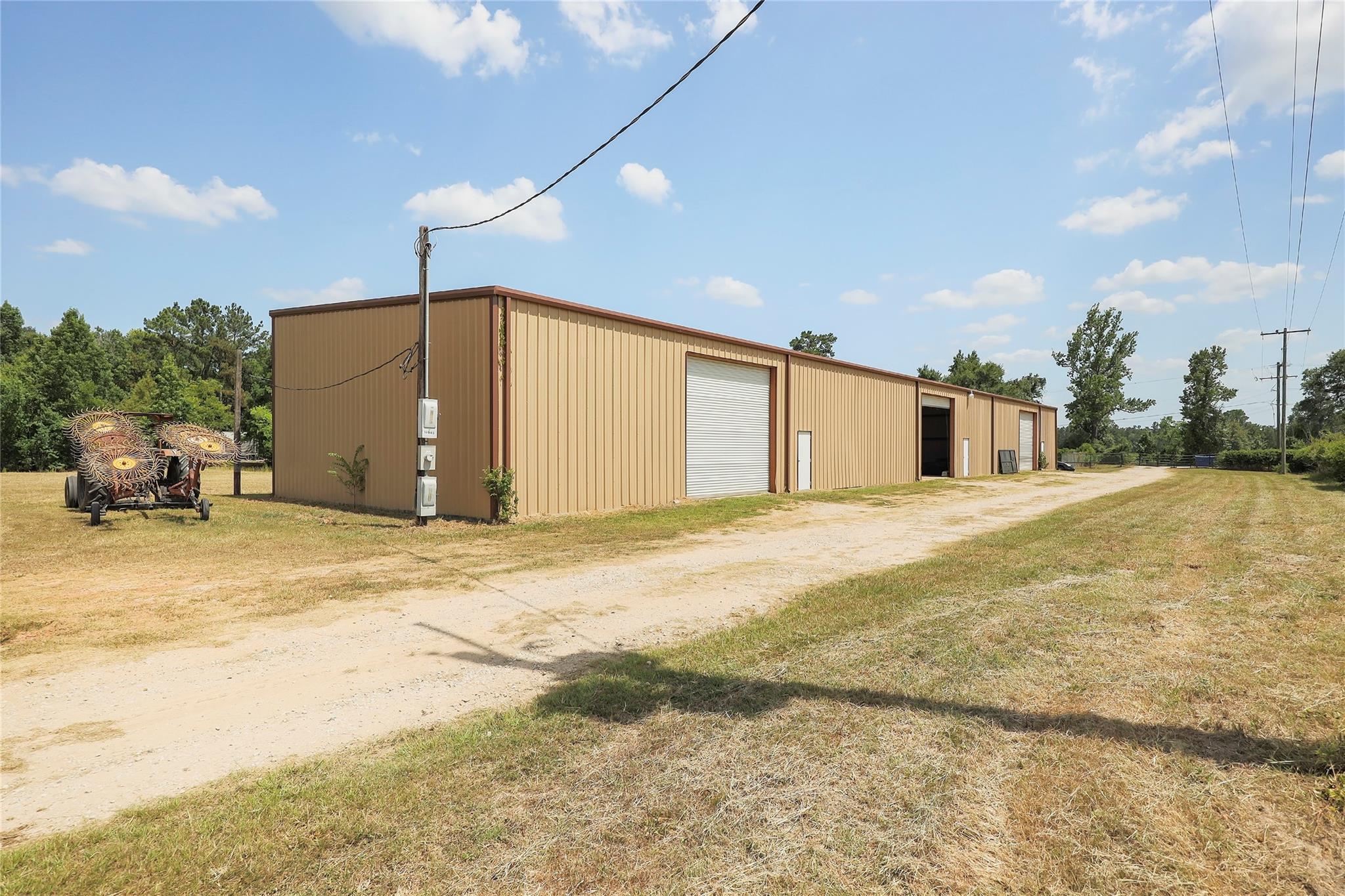 14945 Wiggins Road — photo