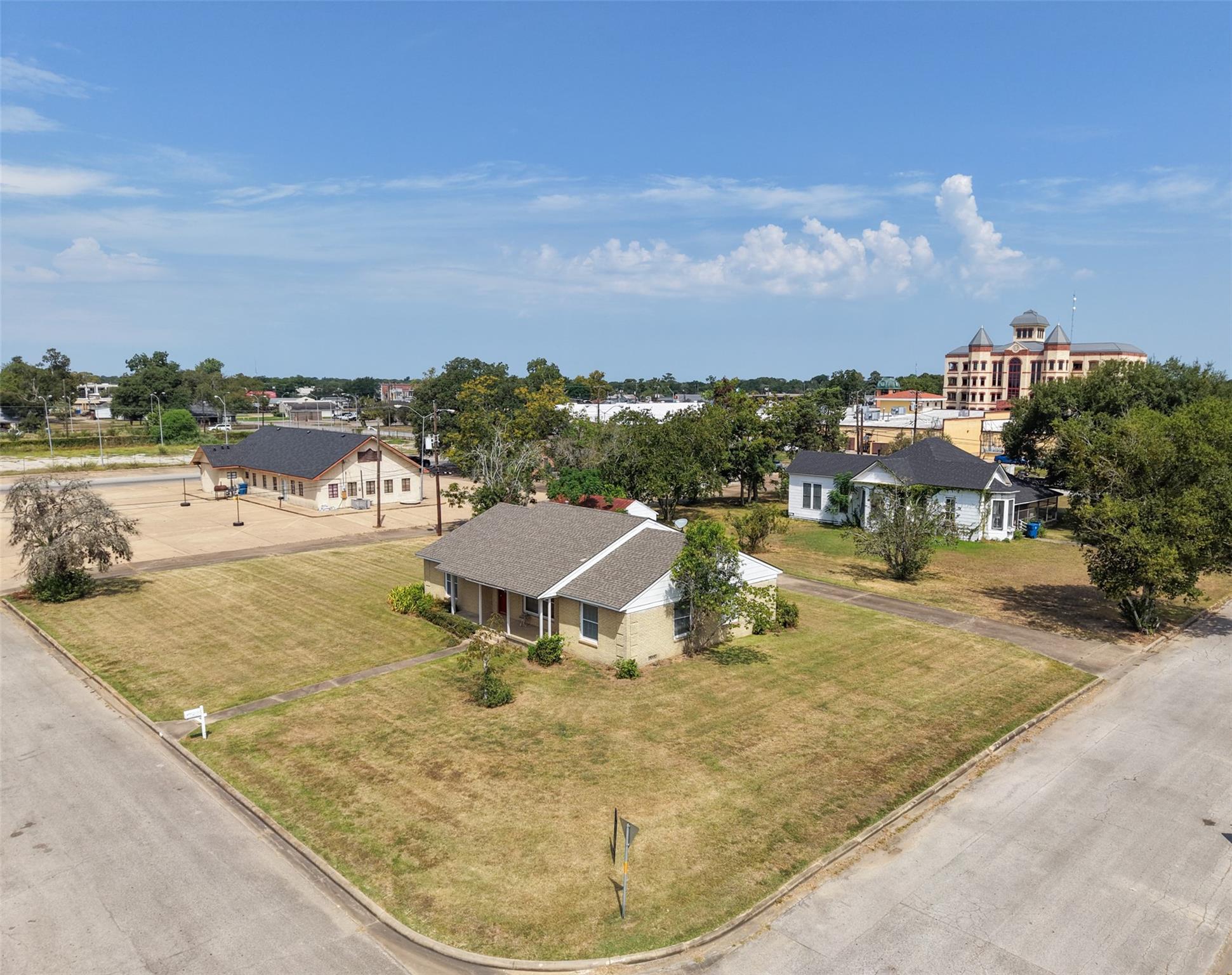810 Main Street, Hempstead, TX 77445 — photo 3