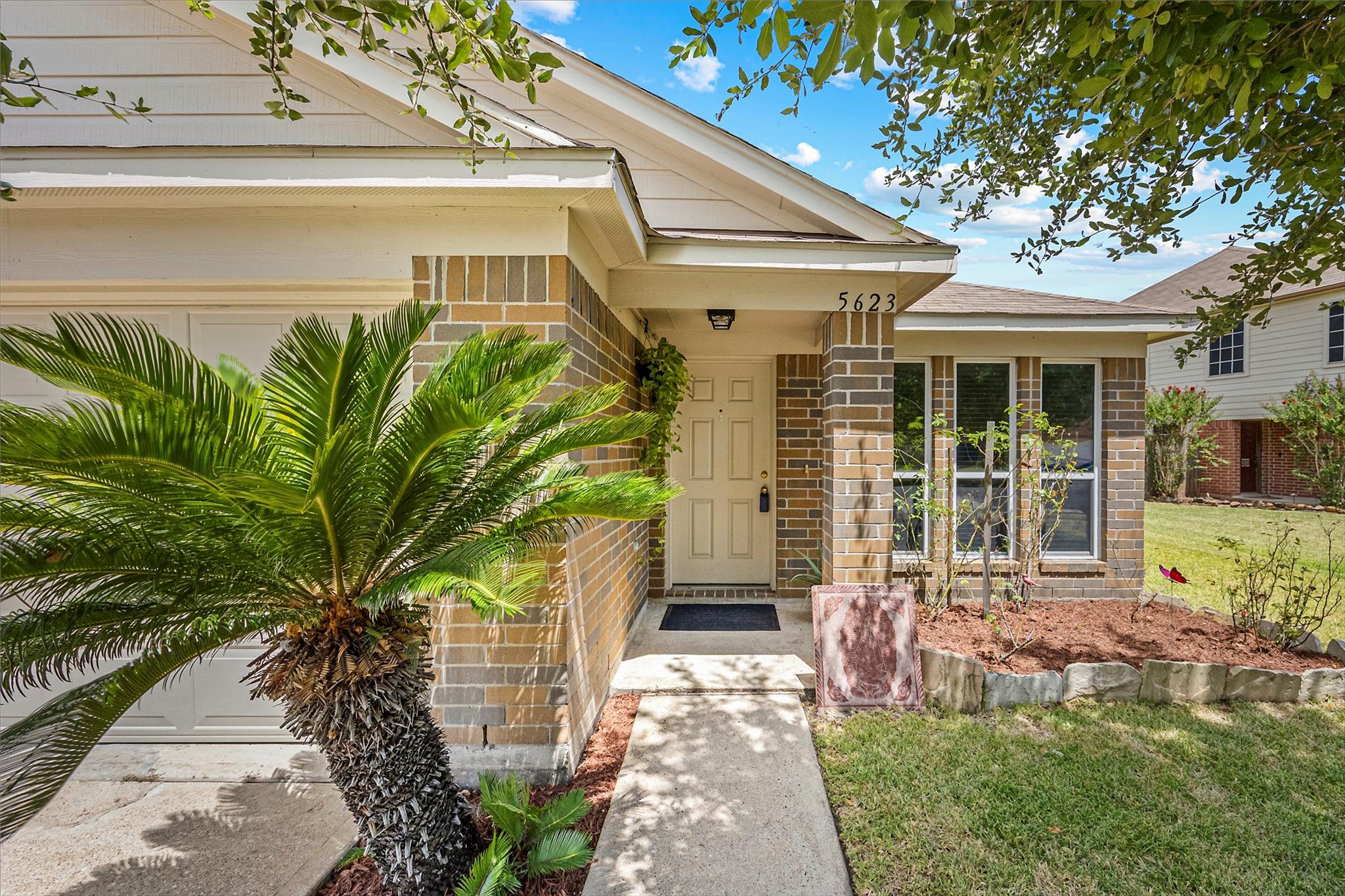 5623 Cinnamon Lake Drive — photo