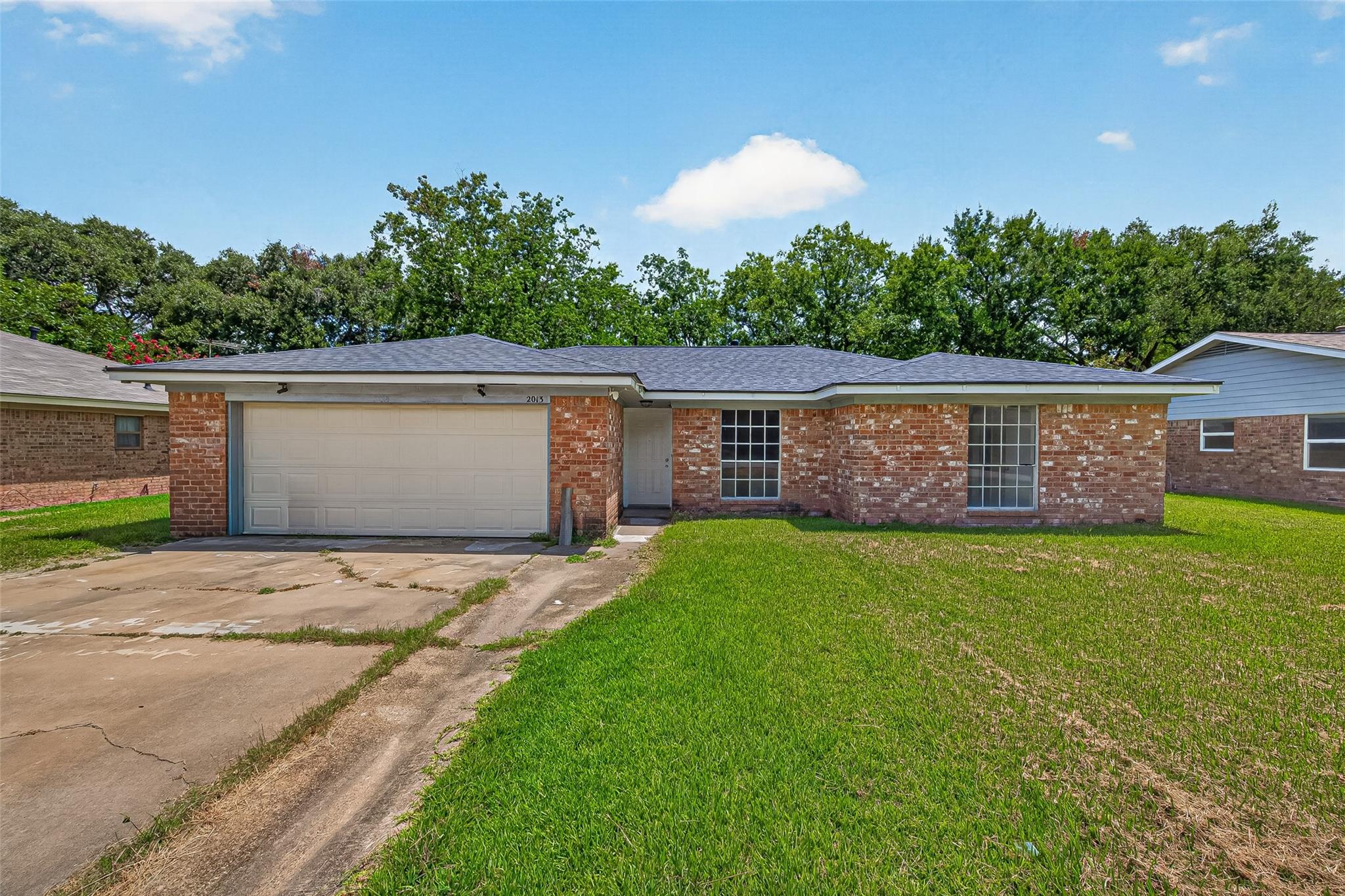 2013 Long Dr — photo