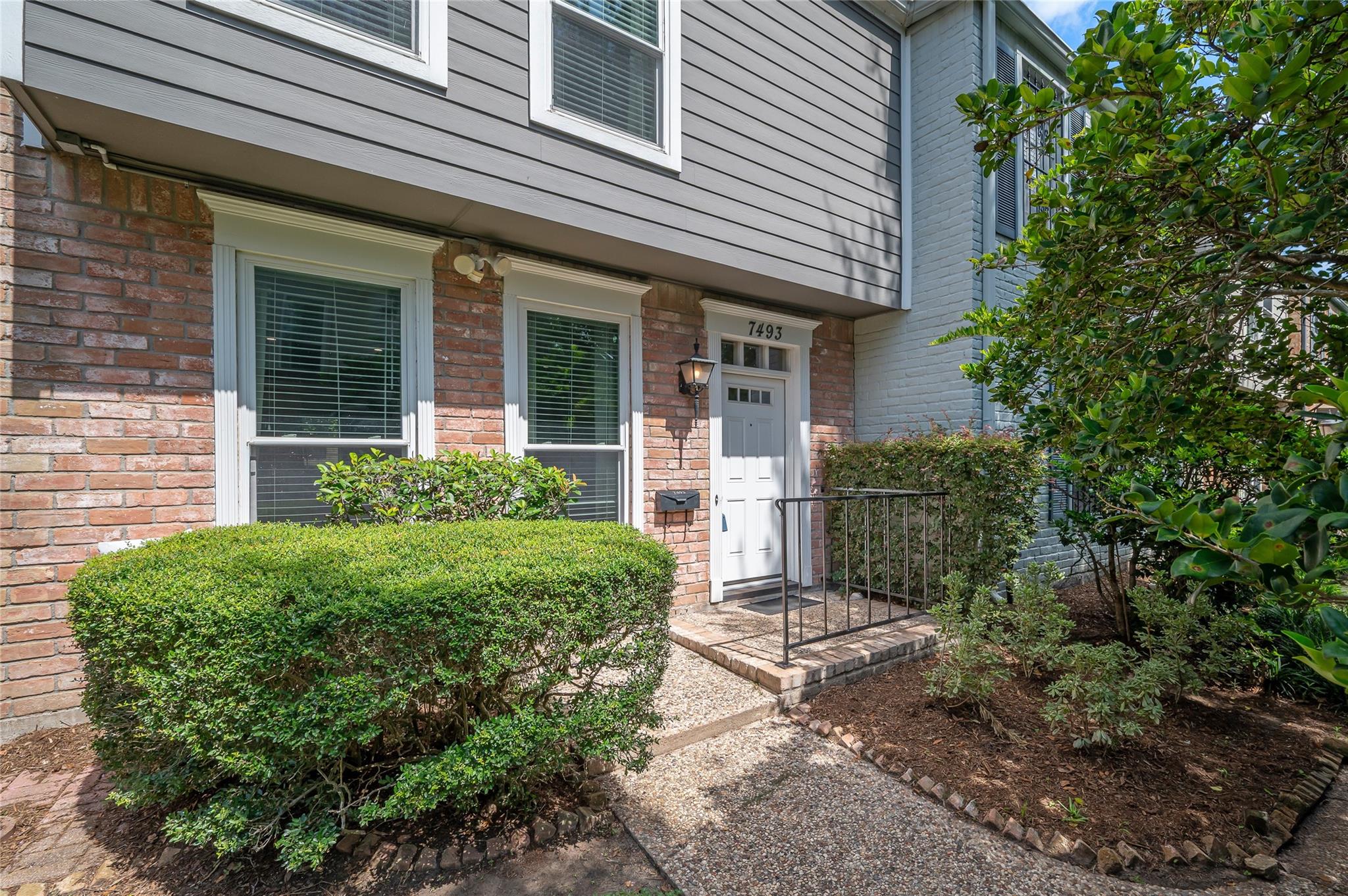 7493 Brompton Street — photo