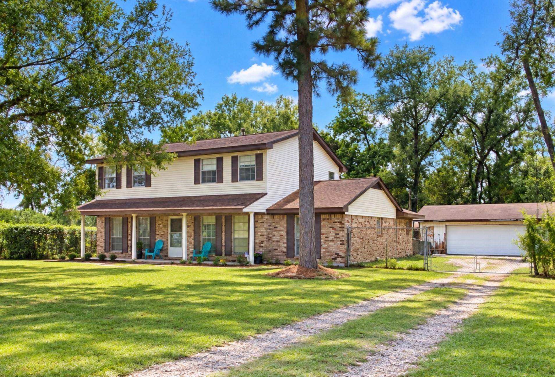8035 Redbird Lane — photo