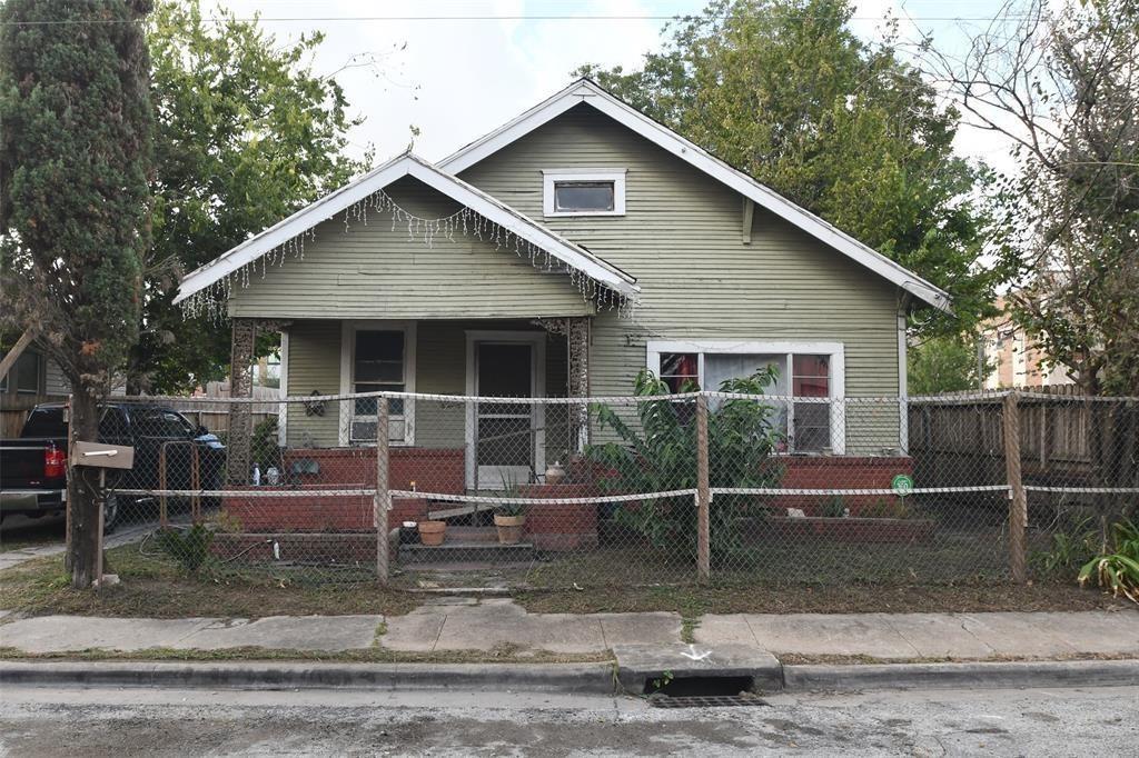 3908 Bering Street — photo