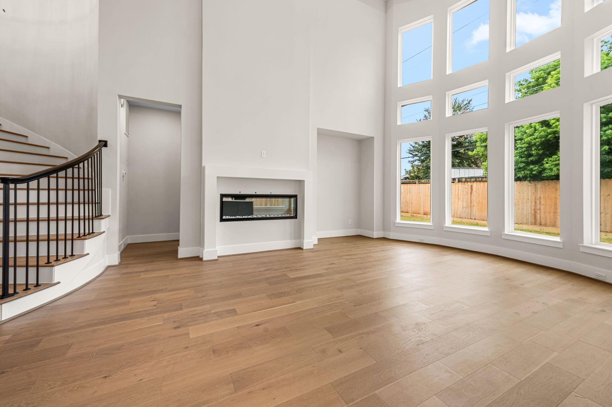 8033 Ridgeview Drive, Houston, TX 77055 — photo 3