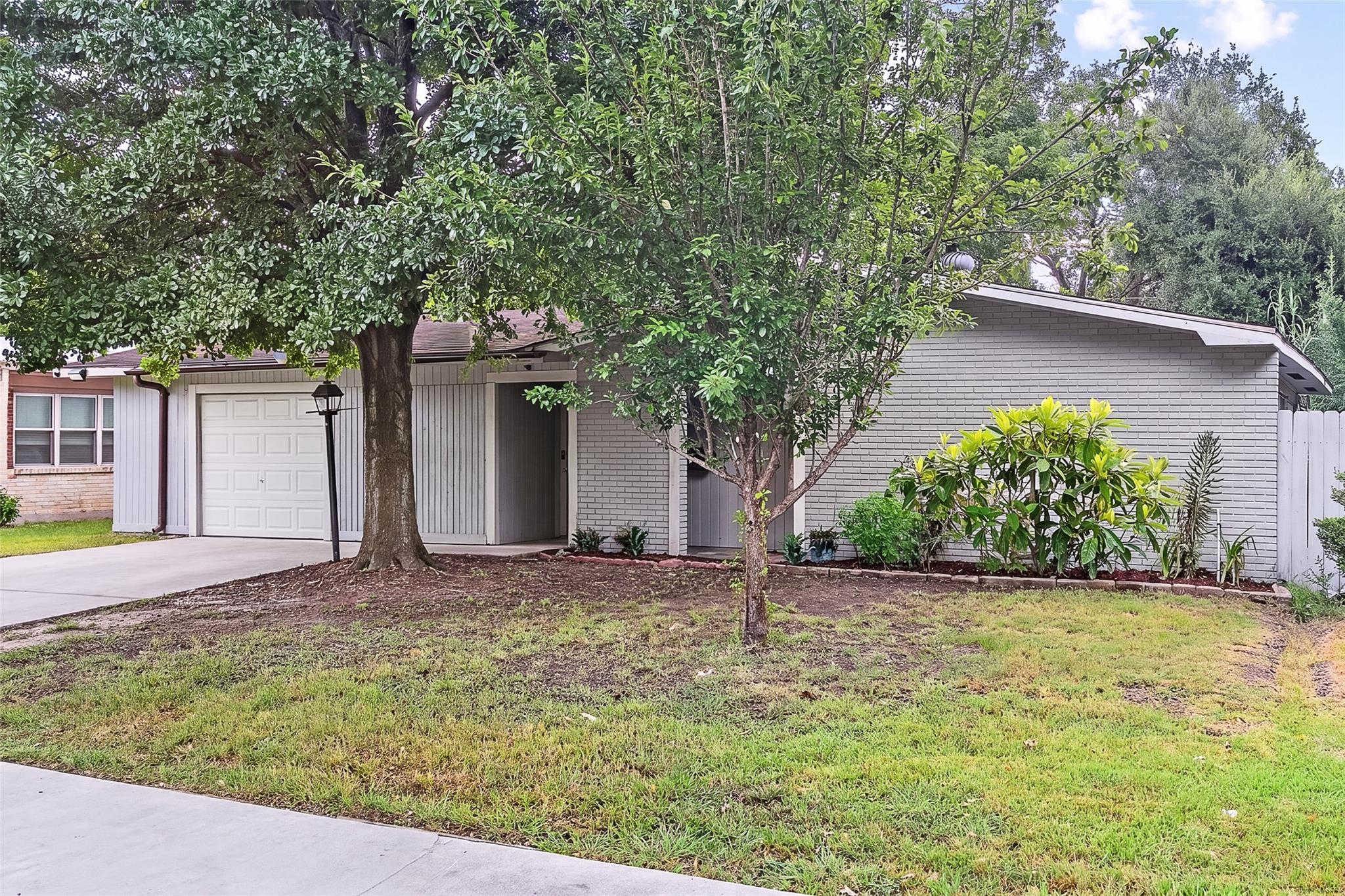 8117 Mcavoy Drive — photo