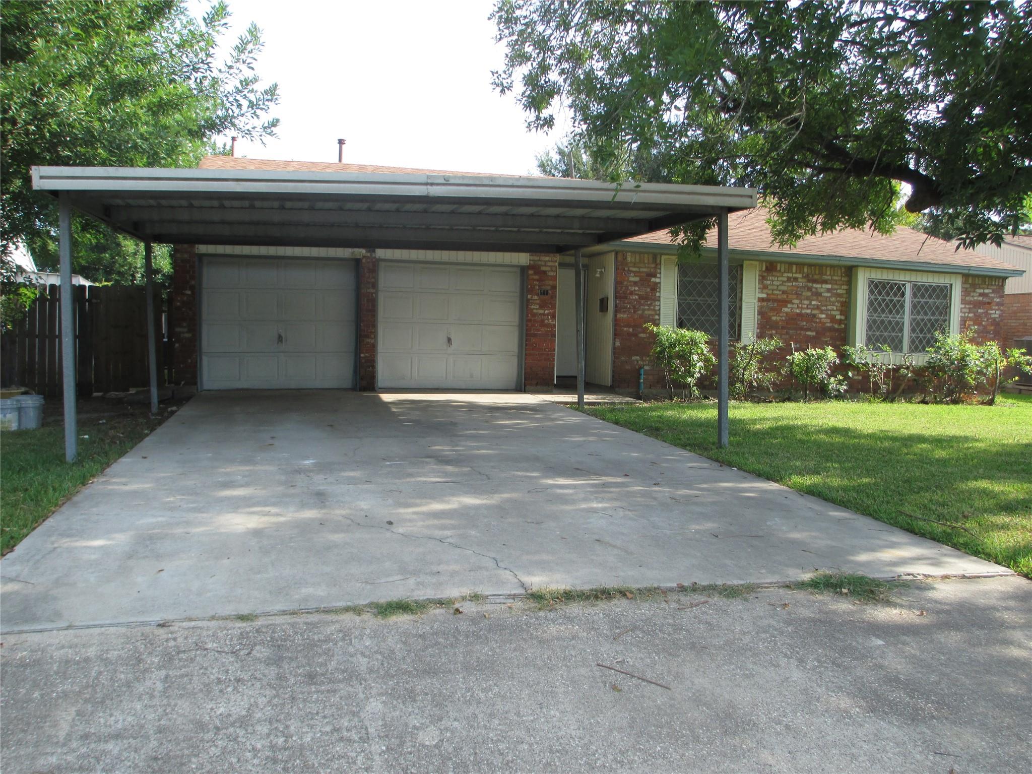 500 Harold Lane — photo