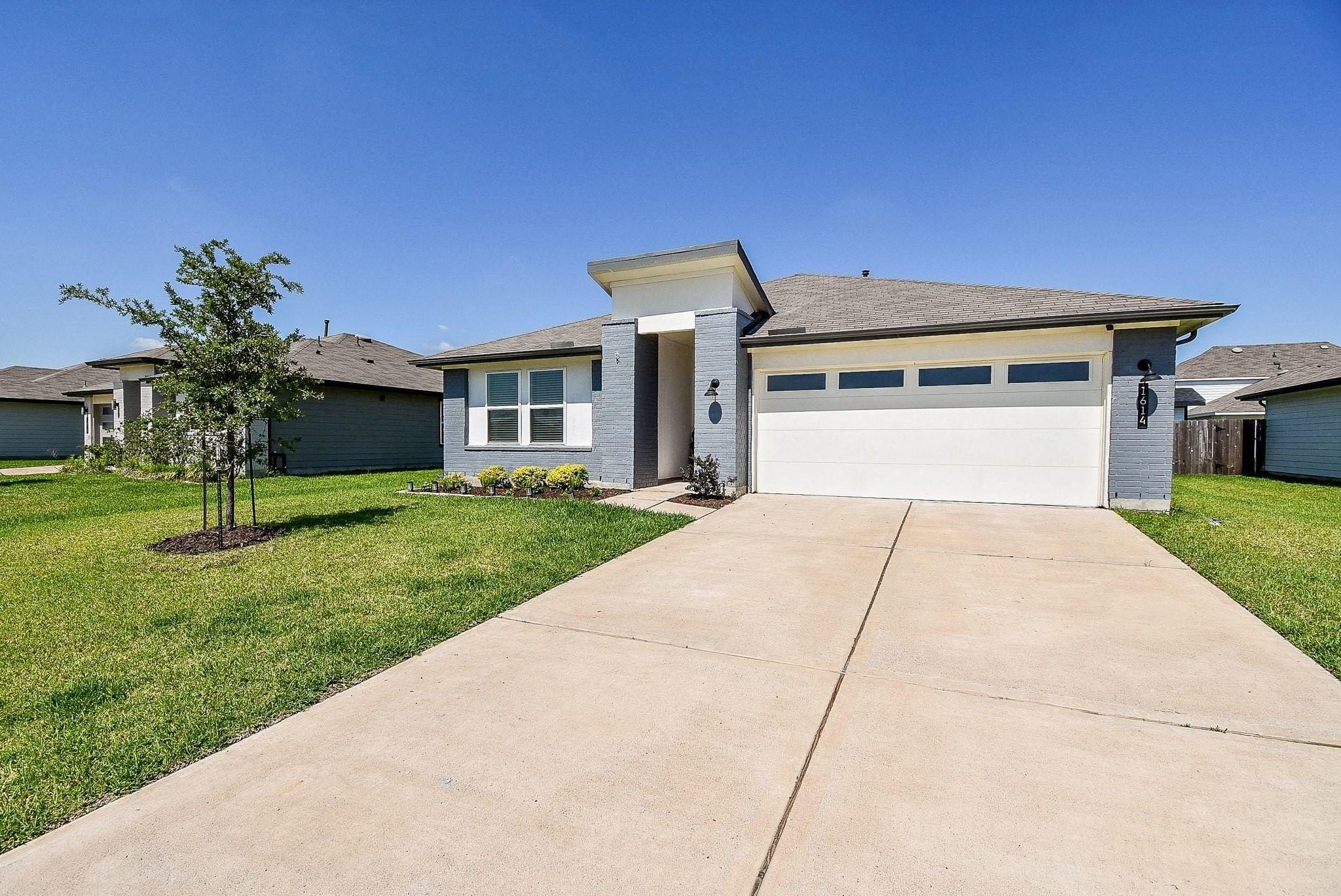 1614 Mountain Echo Drive — photo