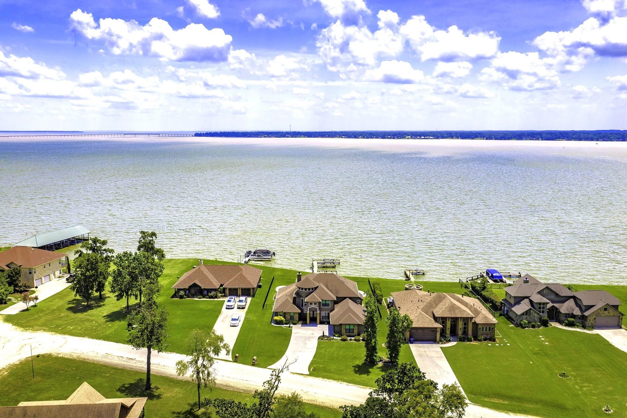 127 Bridgewater, Onalaska, TX 77360 — photo 2