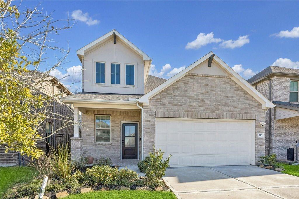 756 Lake Lacosta Dr — photo
