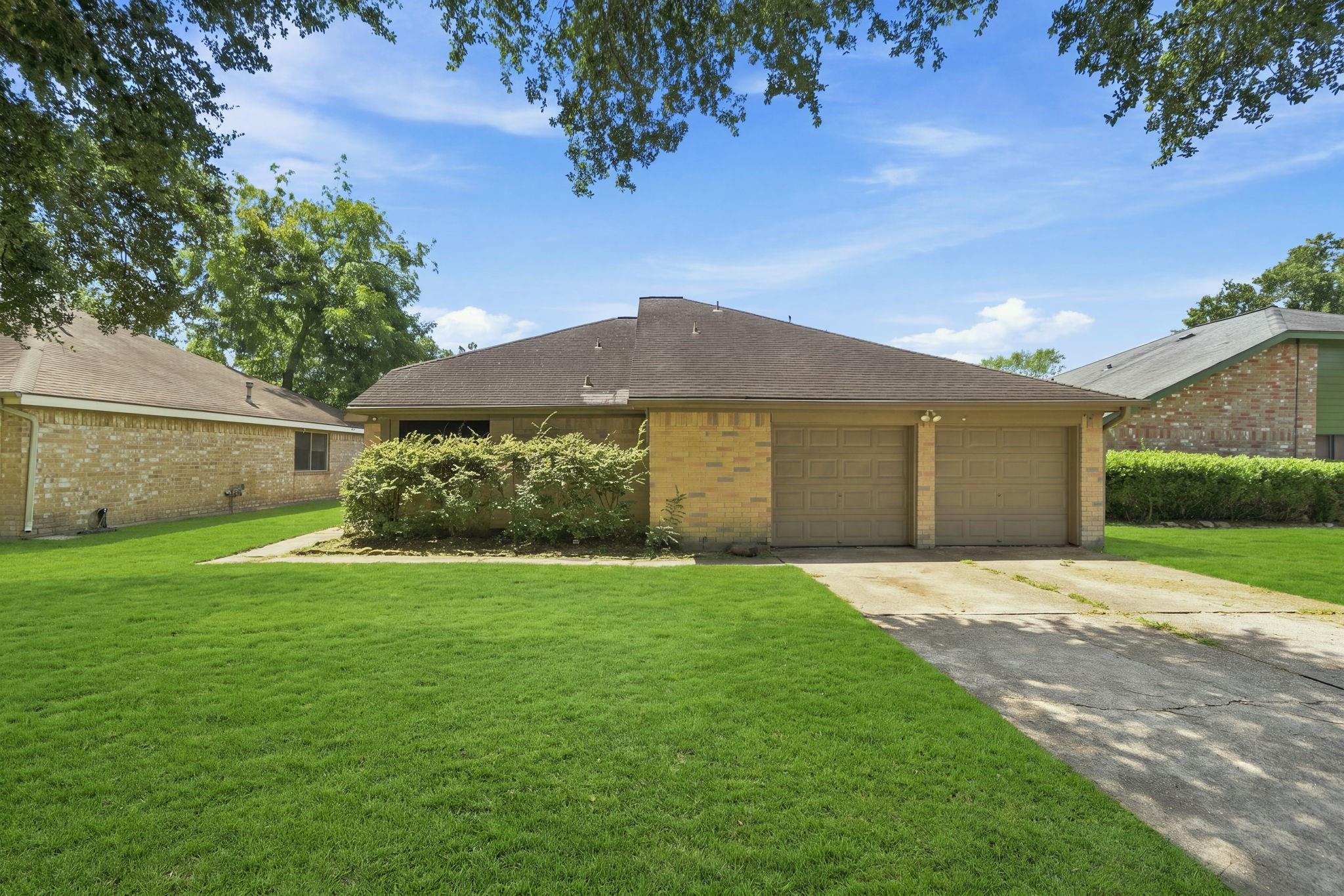 807 Highland Woods Drive — photo