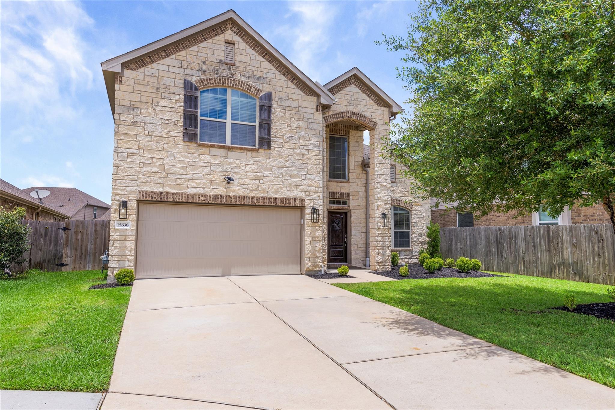 15638 Kensington Bluff Drive — photo
