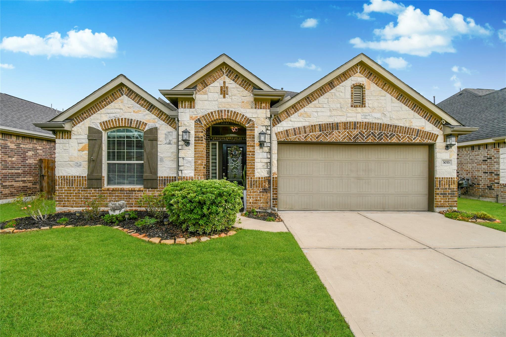 3033 Kathryn Oaks Lane — photo
