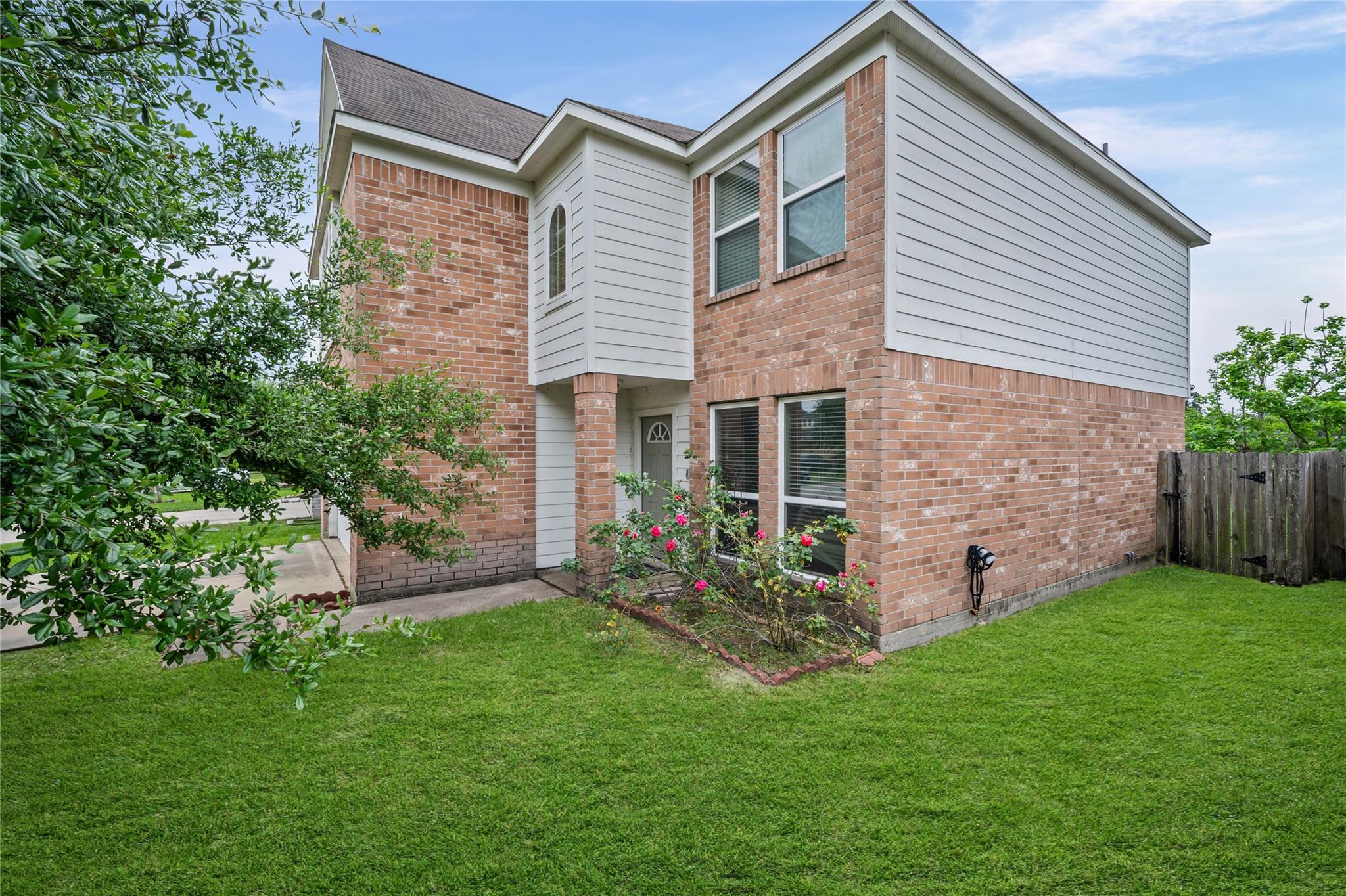 5014 Fair Oak Dale Lane — photo