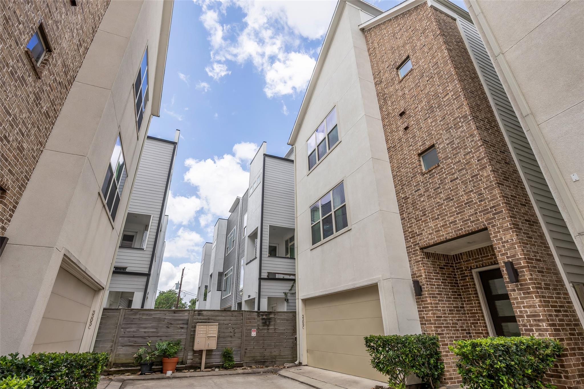 3309 Jefferson Street #C — photo