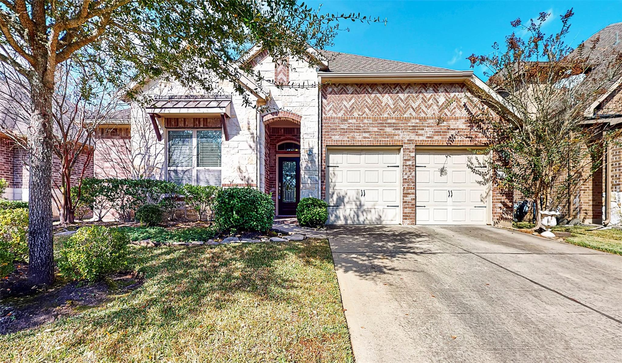 151 W Wading Pond Circle — photo
