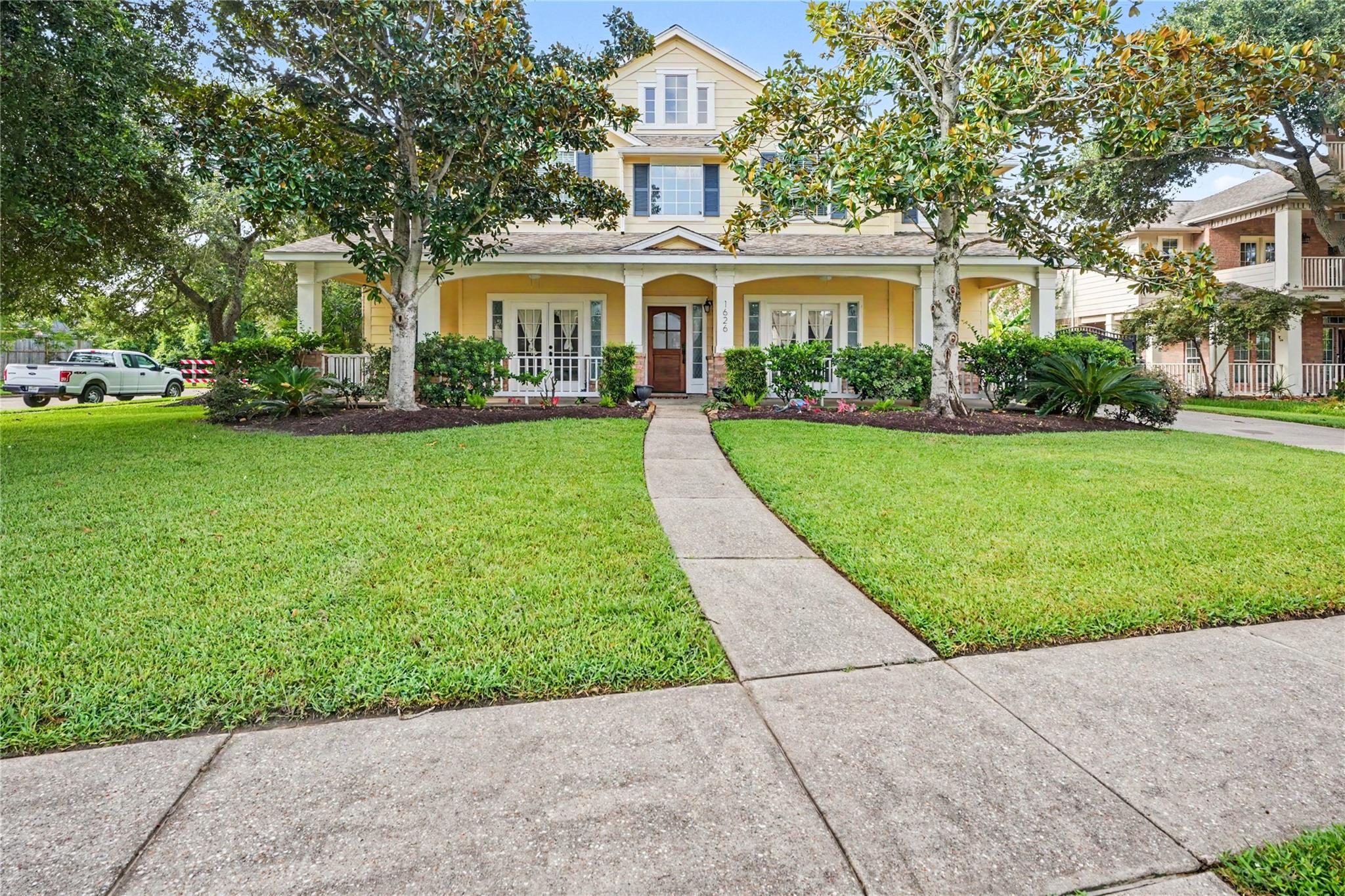 1626 Old Orchard Lane — photo