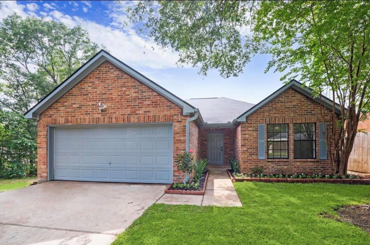 3812 Maple Drive — photo