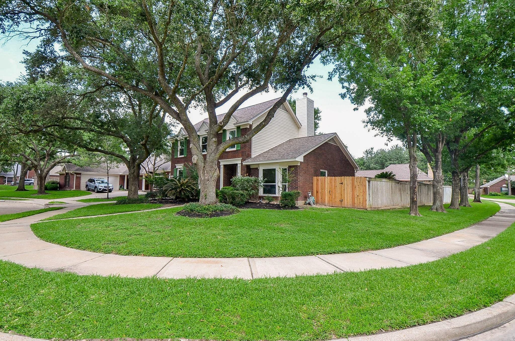 23122 Fairvine Park Drive — photo