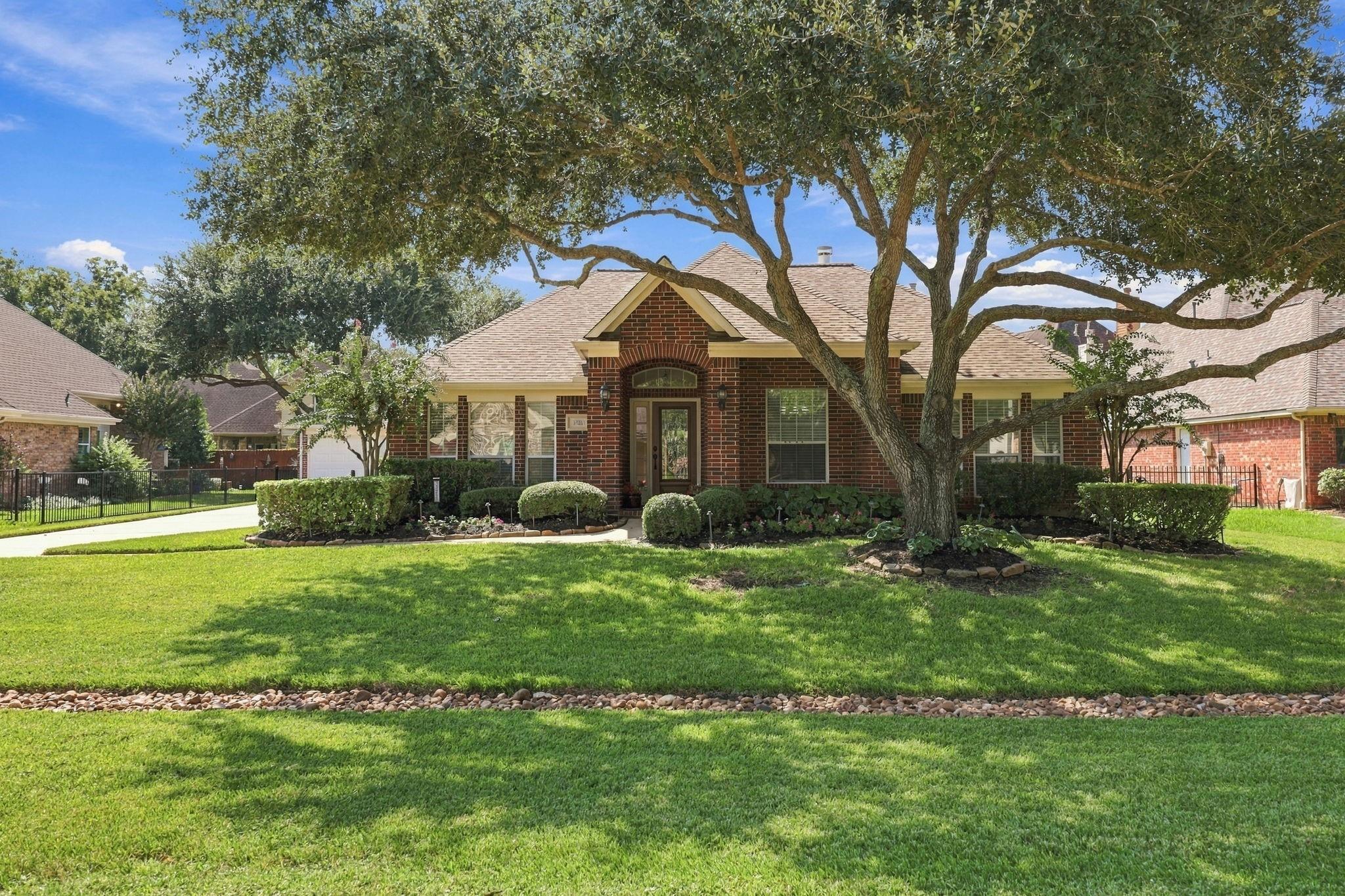 33211 Woodton Court — photo