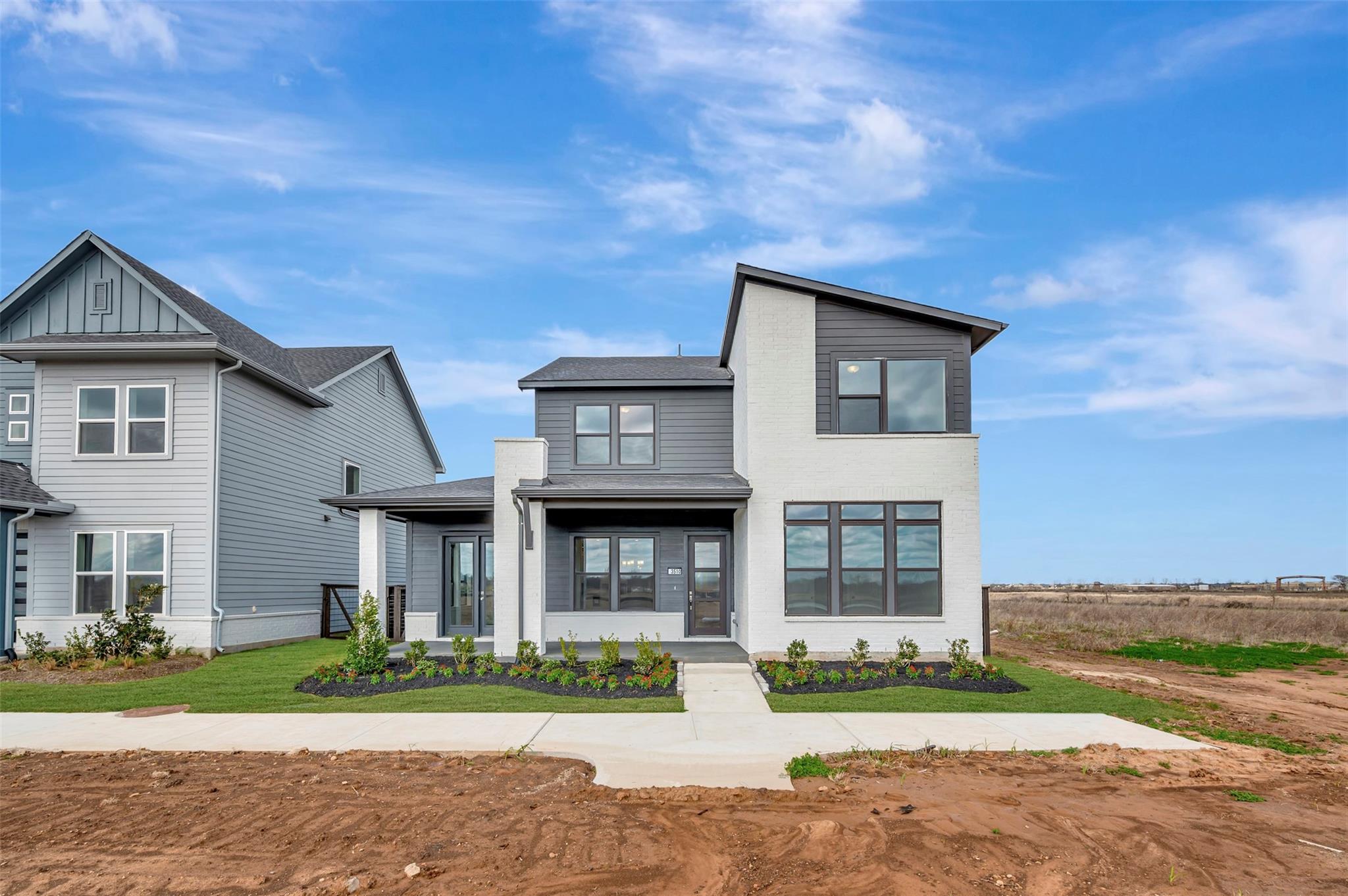 3510 Sapphire Court — photo