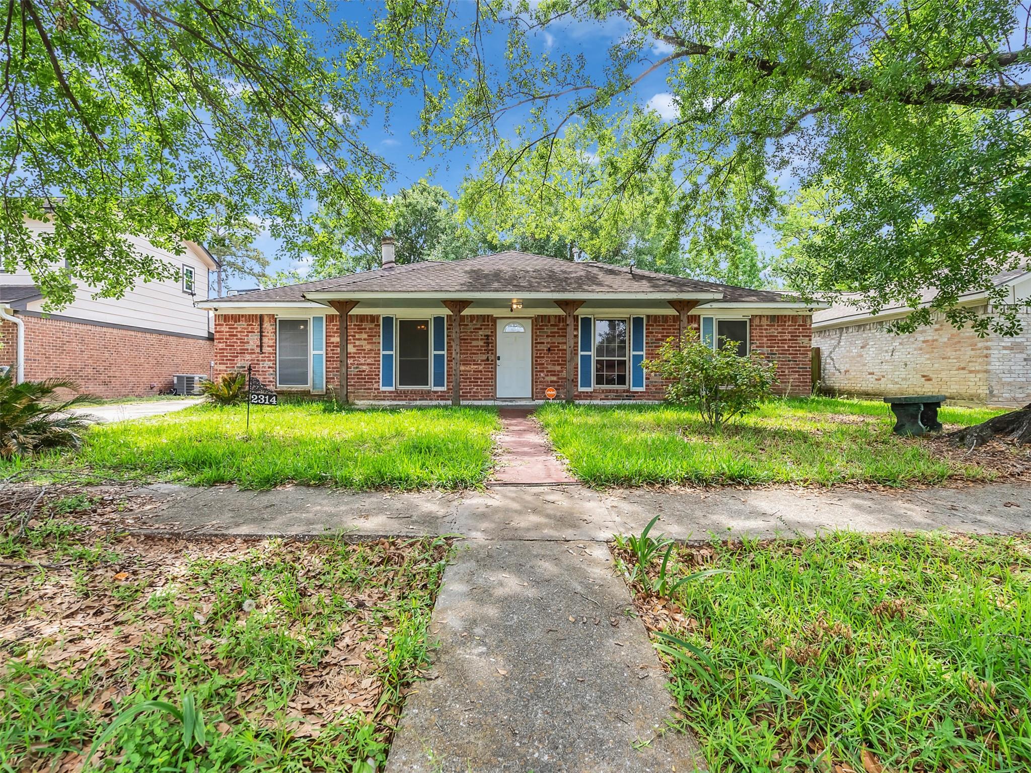 2314 Summer Spring Drive, Spring, TX 77373