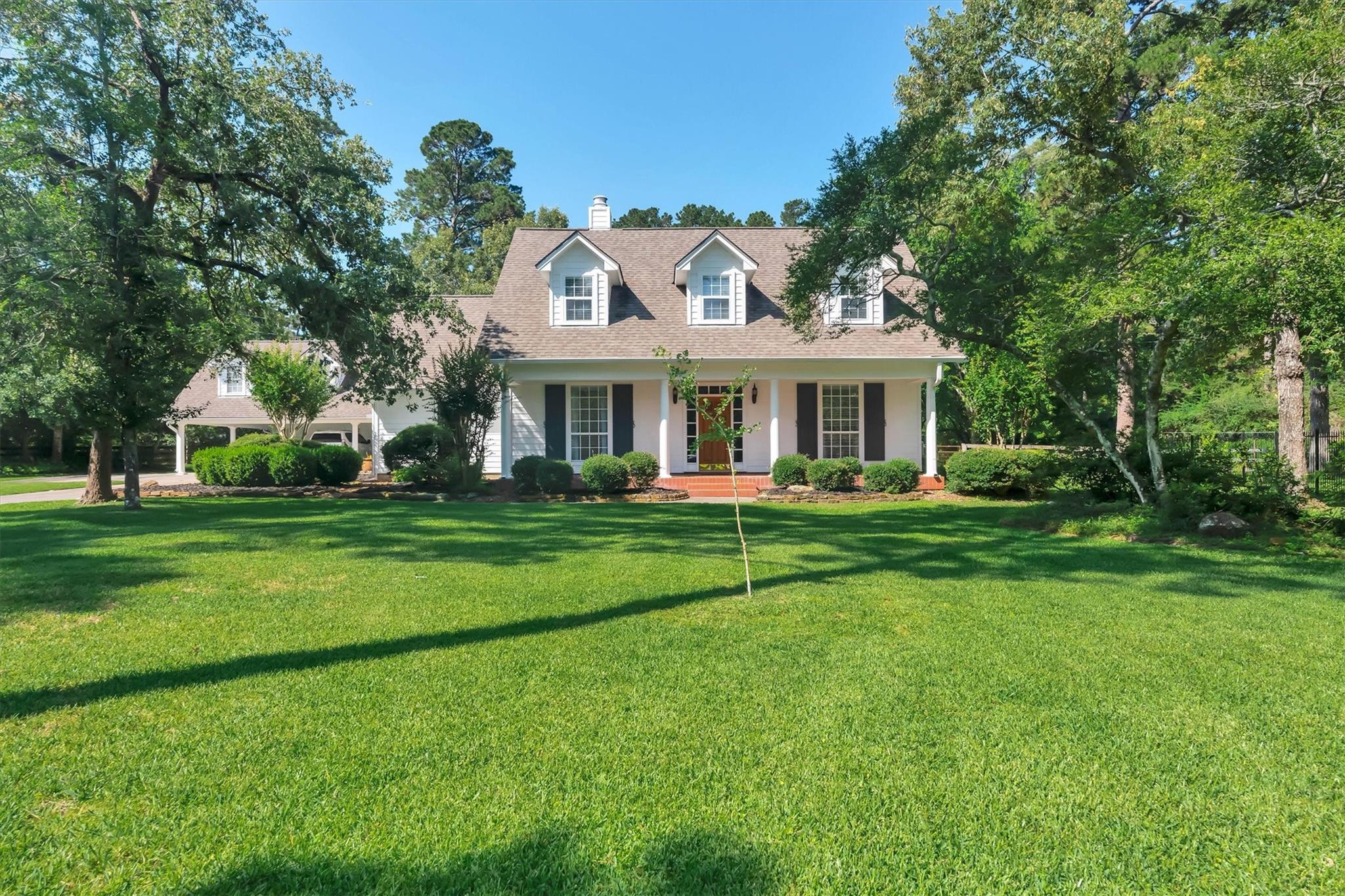 2326 Timberknob Court — photo