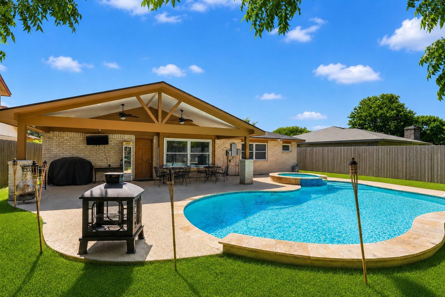 10419 Odessa Drive — photo