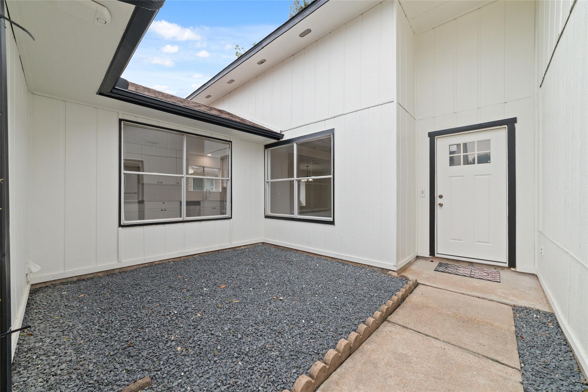 2106 Endicott Lane — photo