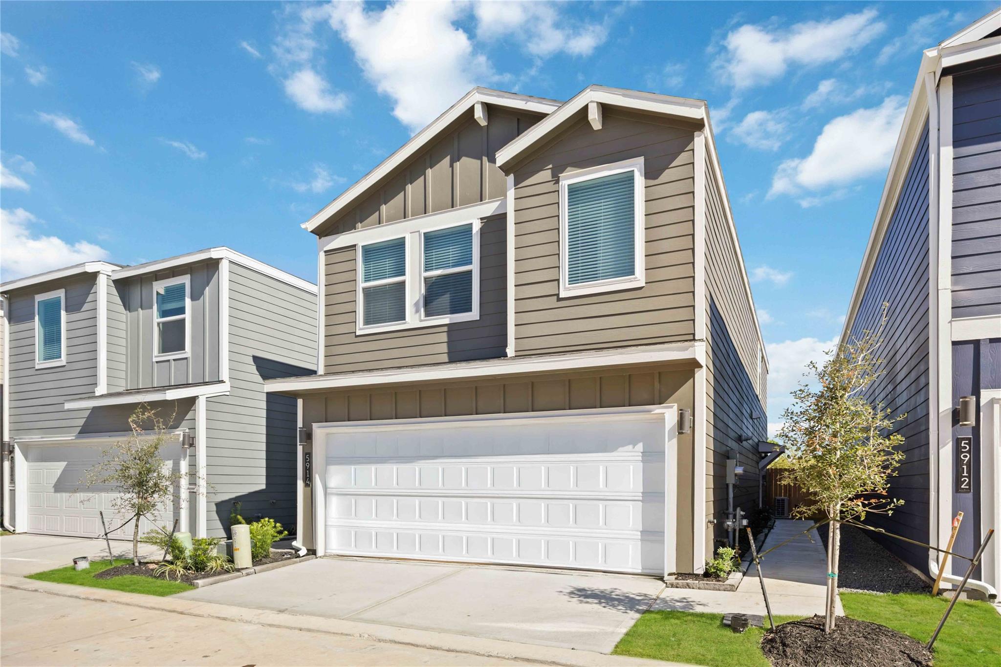 3310 Willshire Stone Street — photo