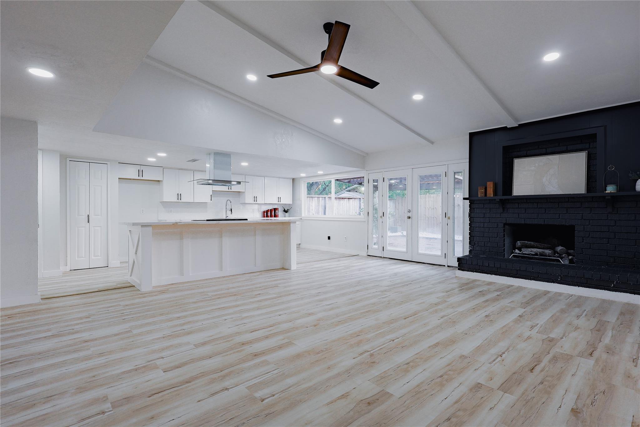 7310 Corta Calle Drive — photo