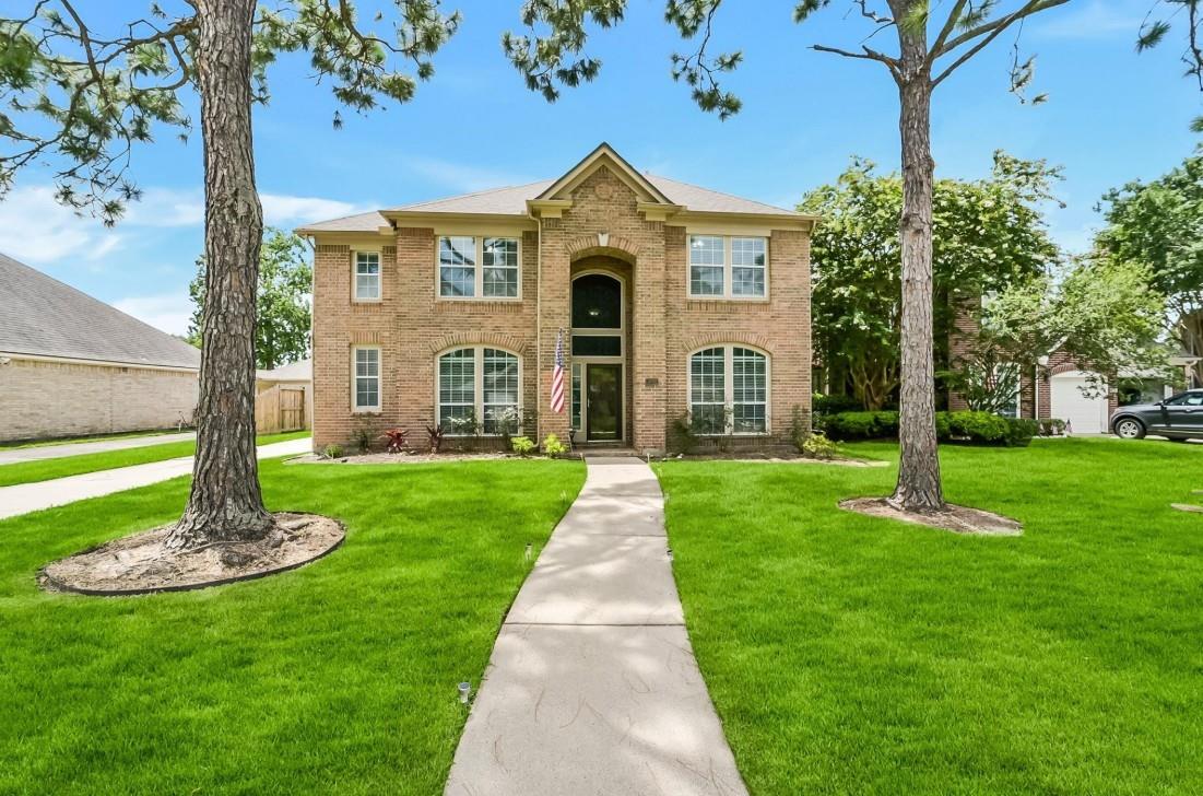 406 Ashberry Court — photo