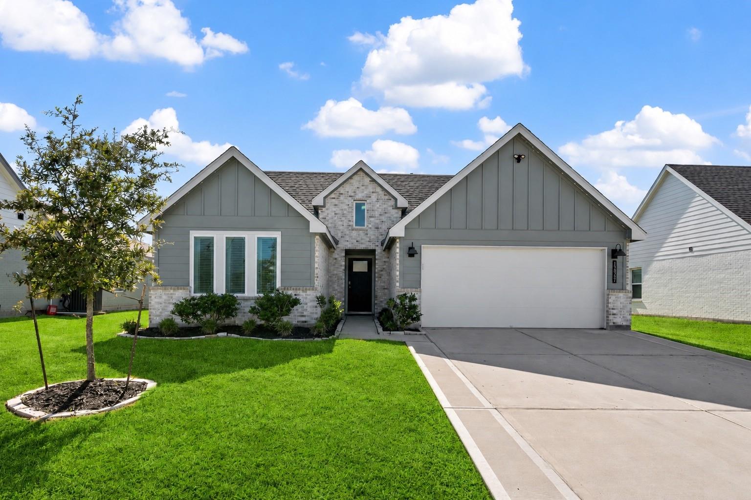 13922 Frio Drive — photo