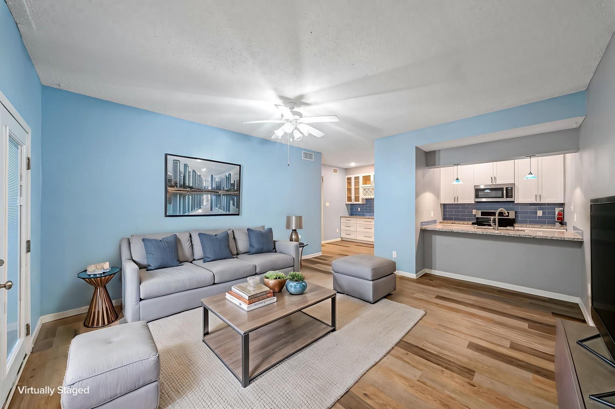 7095 N Holiday Drive — photo