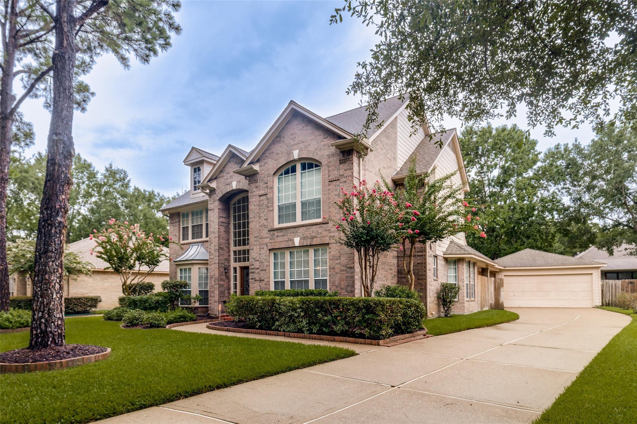 9407 Walnut Brook Court — photo