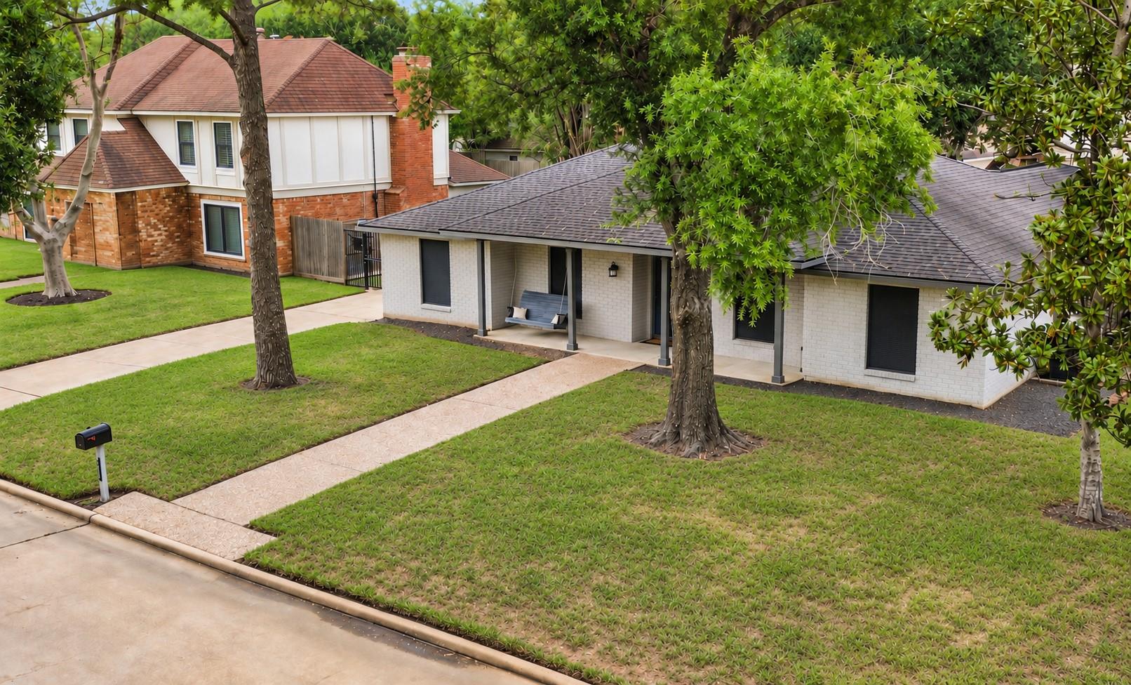 18010 Heaton Drive — photo