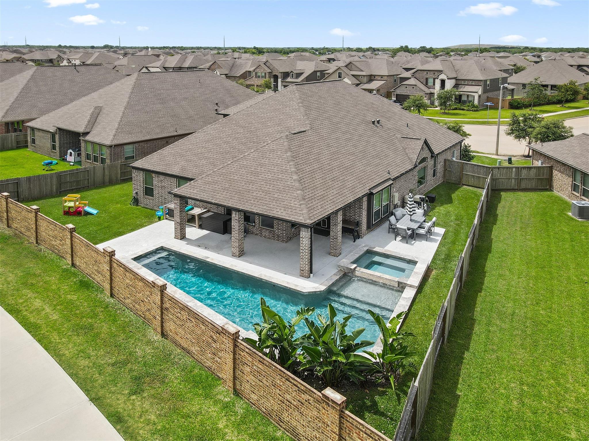 13126 Chateau Landing Drive — photo