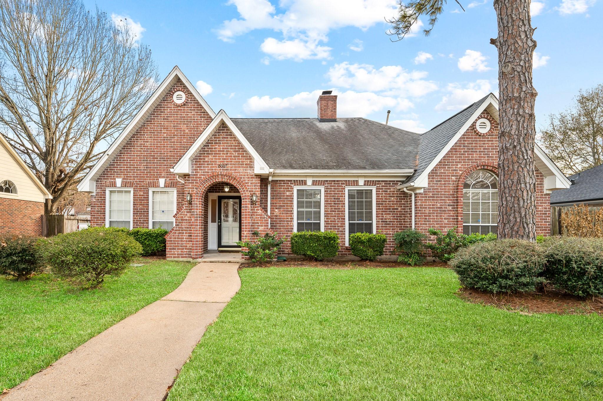 15007 Rock Knoll Drive — photo