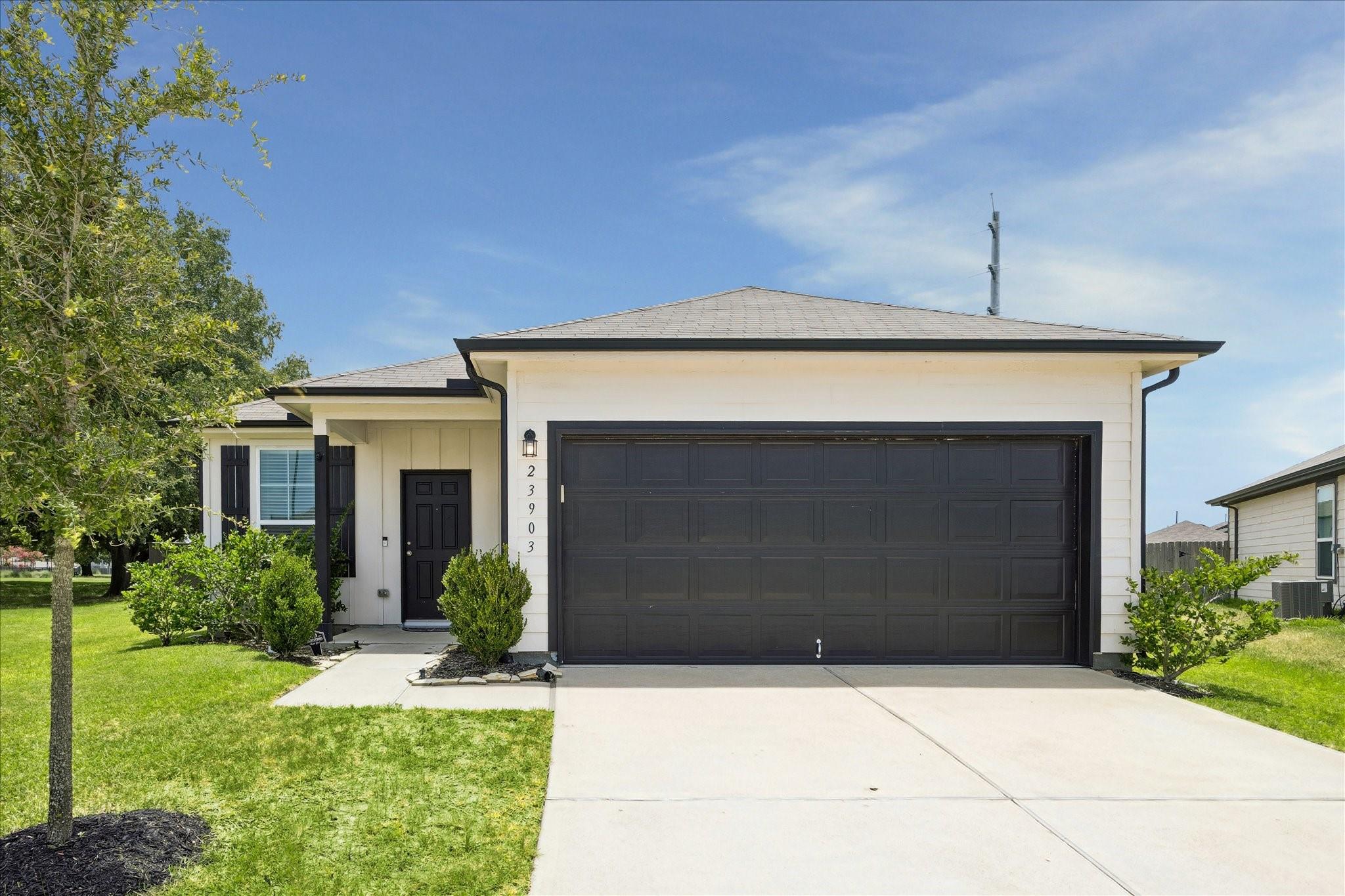 23903 Grass Hook Lane — photo