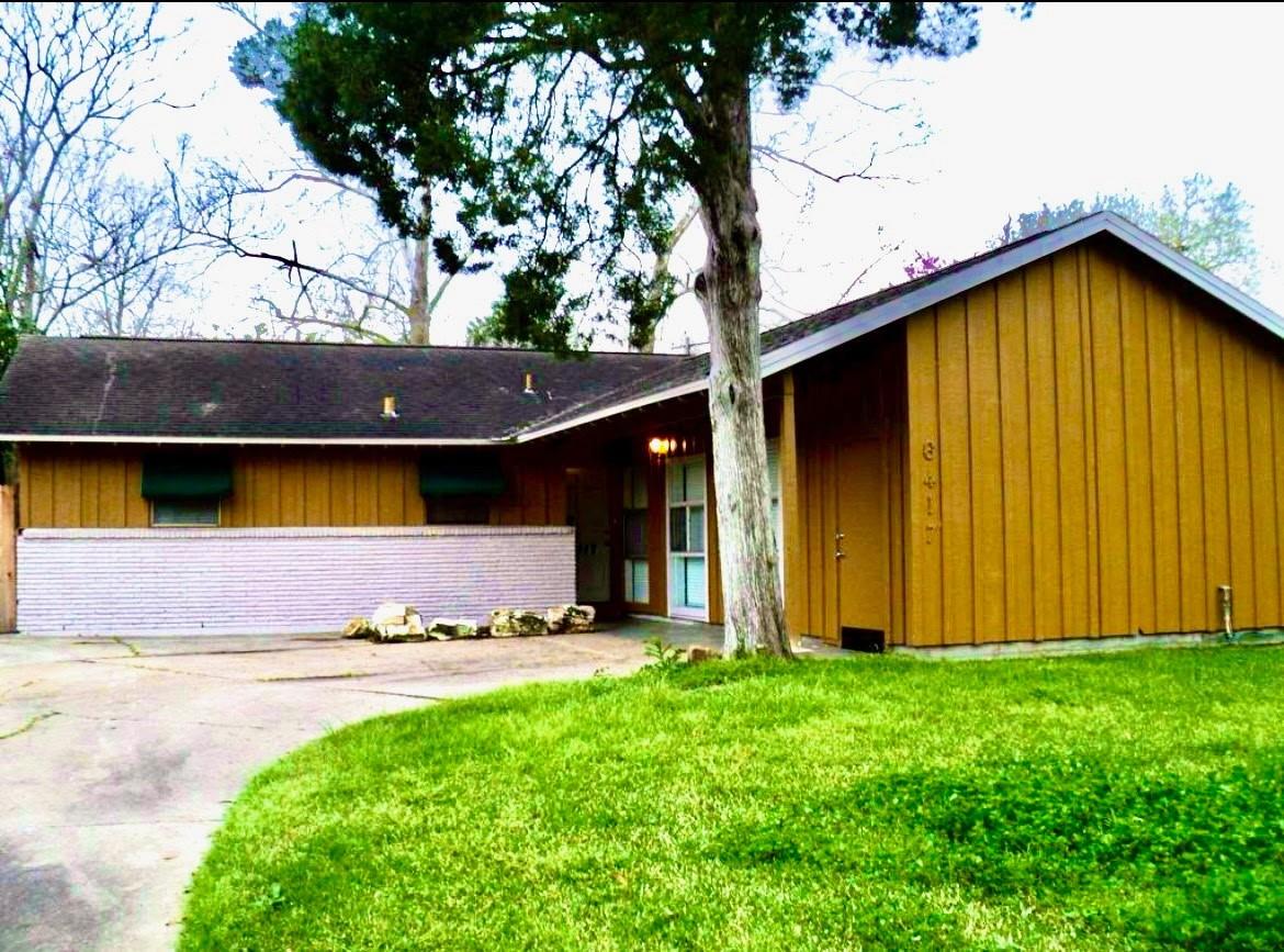 6417 Edgemoor Drive — photo