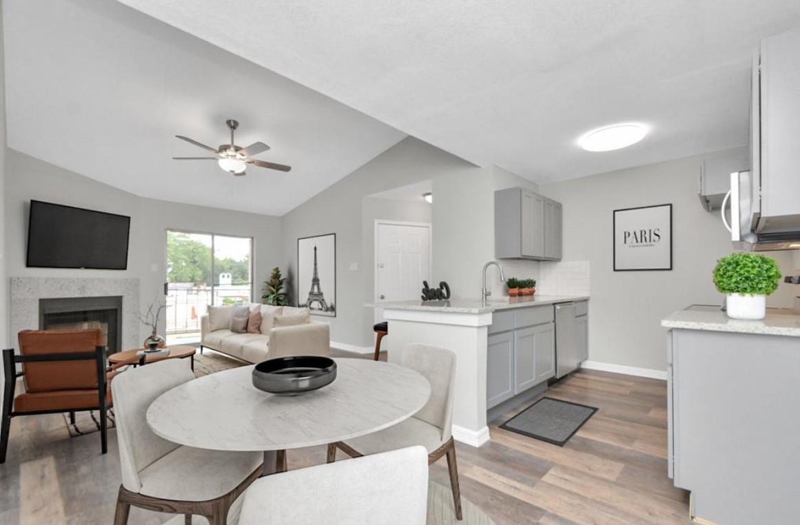 10101 S Gessner Road #811 — photo