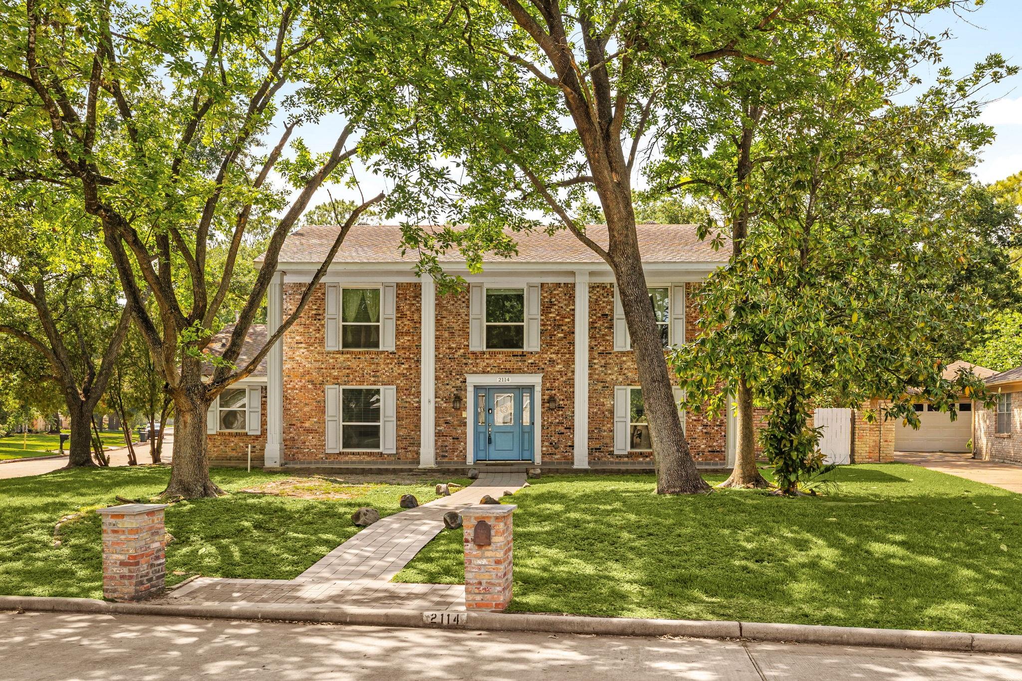 2114 Briargreen Drive — photo