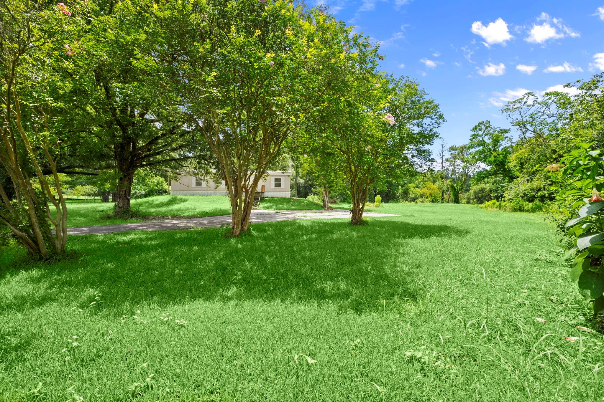 285 County Rd 388, Cleveland, TX 77328