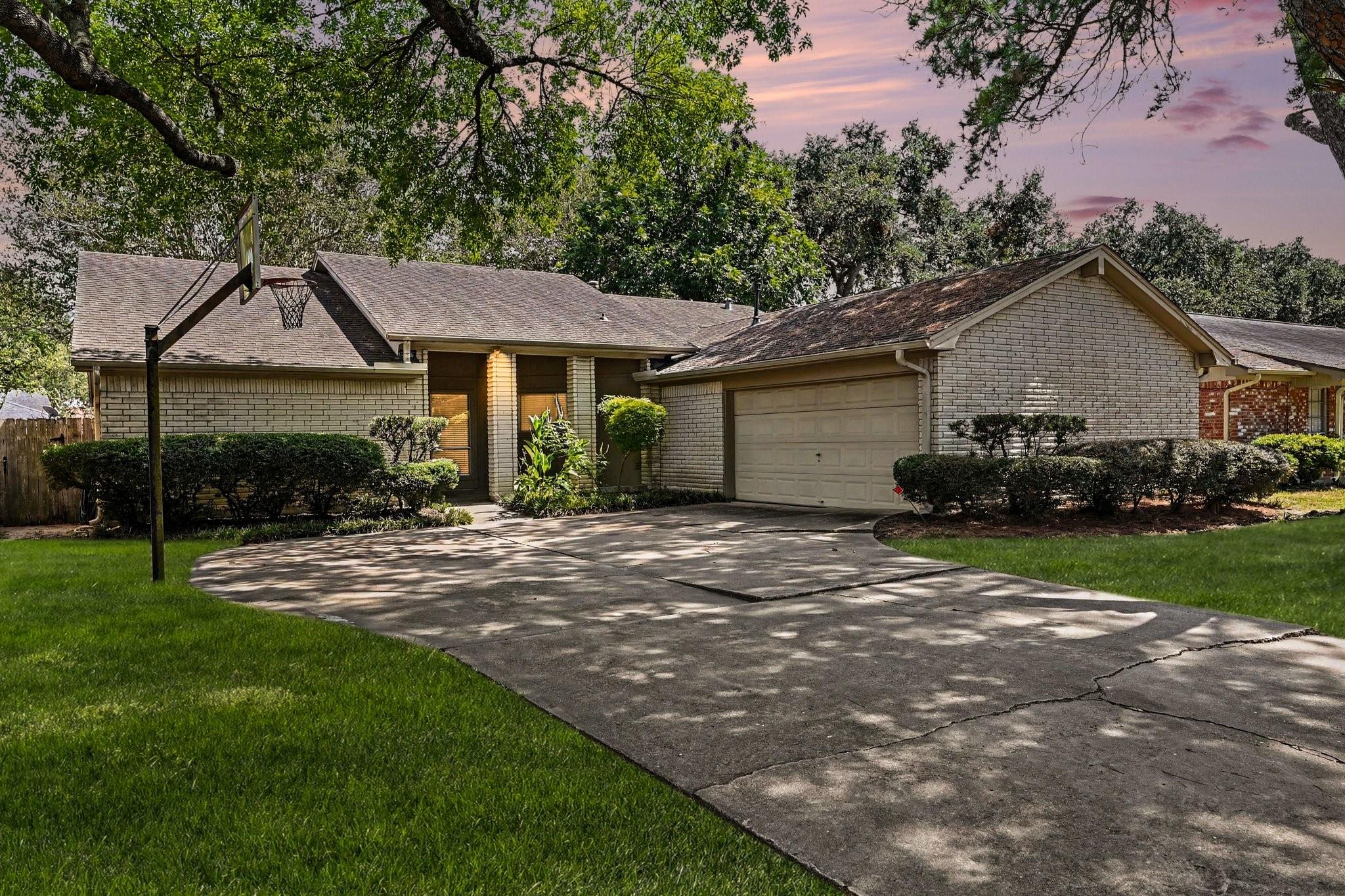 21307 Park Tree Lane — photo