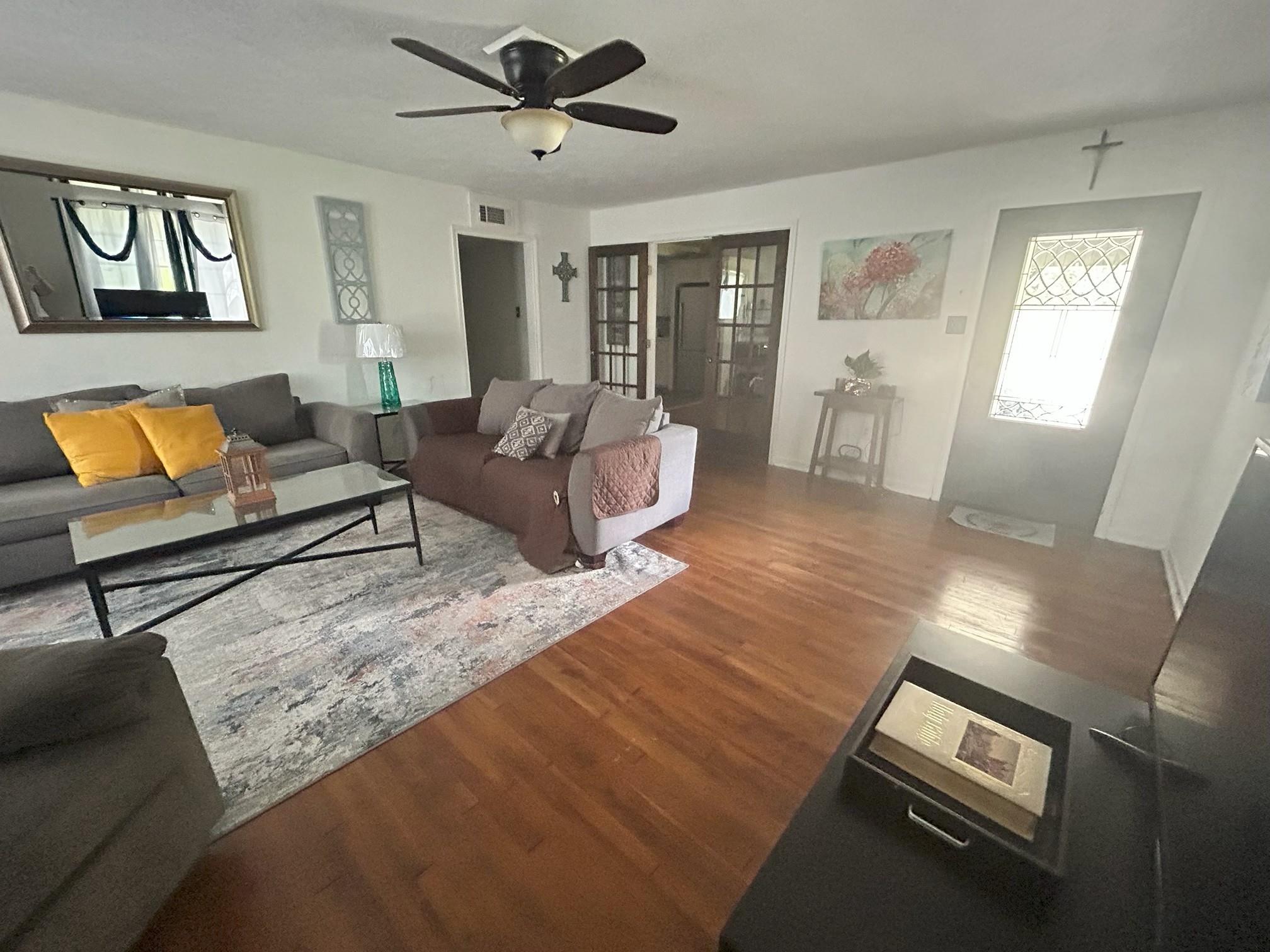319 E Walnut, Winnie, TX 77665 — photo 3