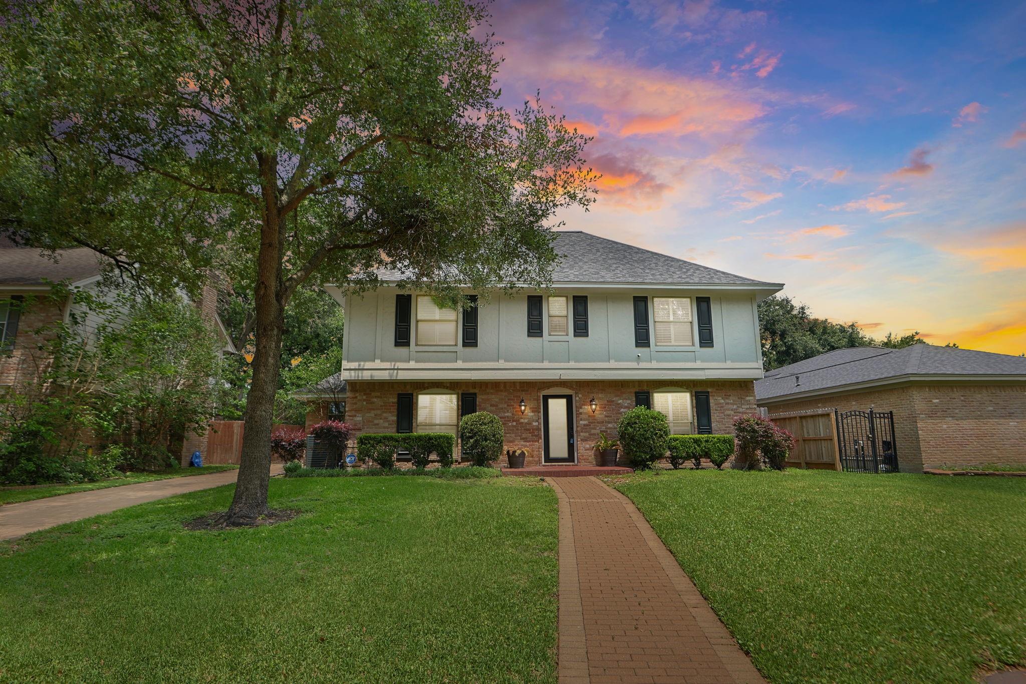 14906 El Miranda Drive — photo
