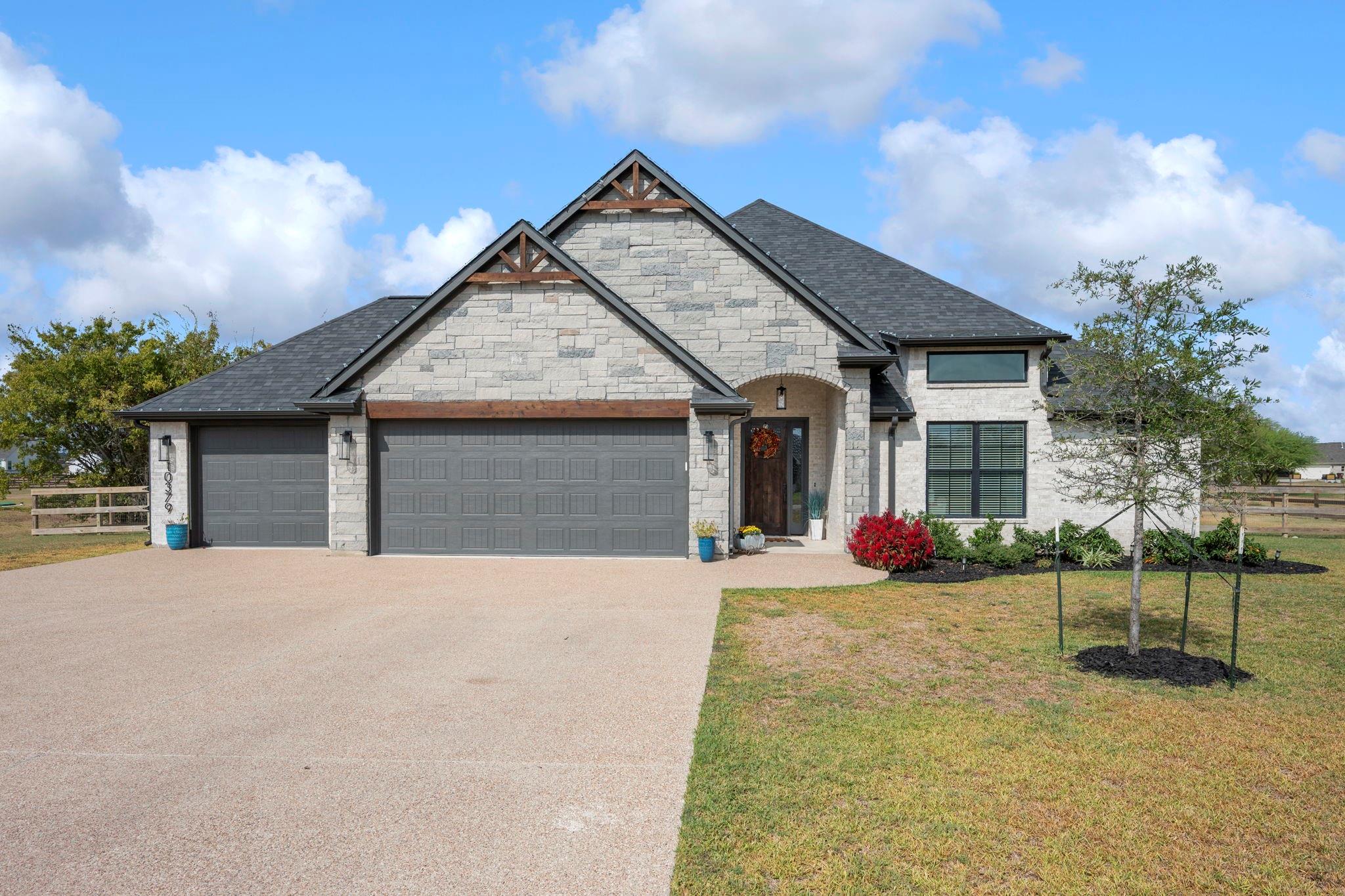 10379 Bourbon Lane — photo
