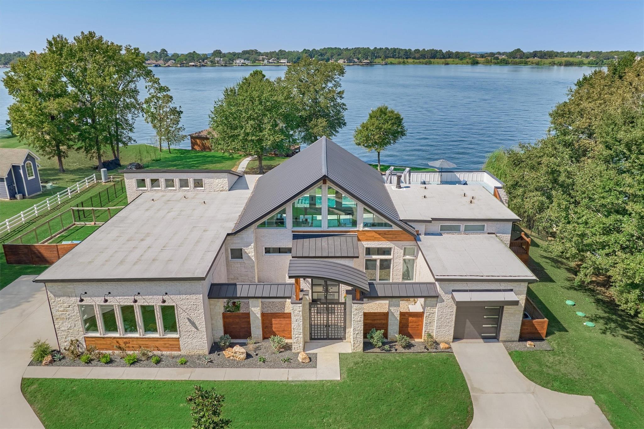 9228 Lake Conroe Drive — photo