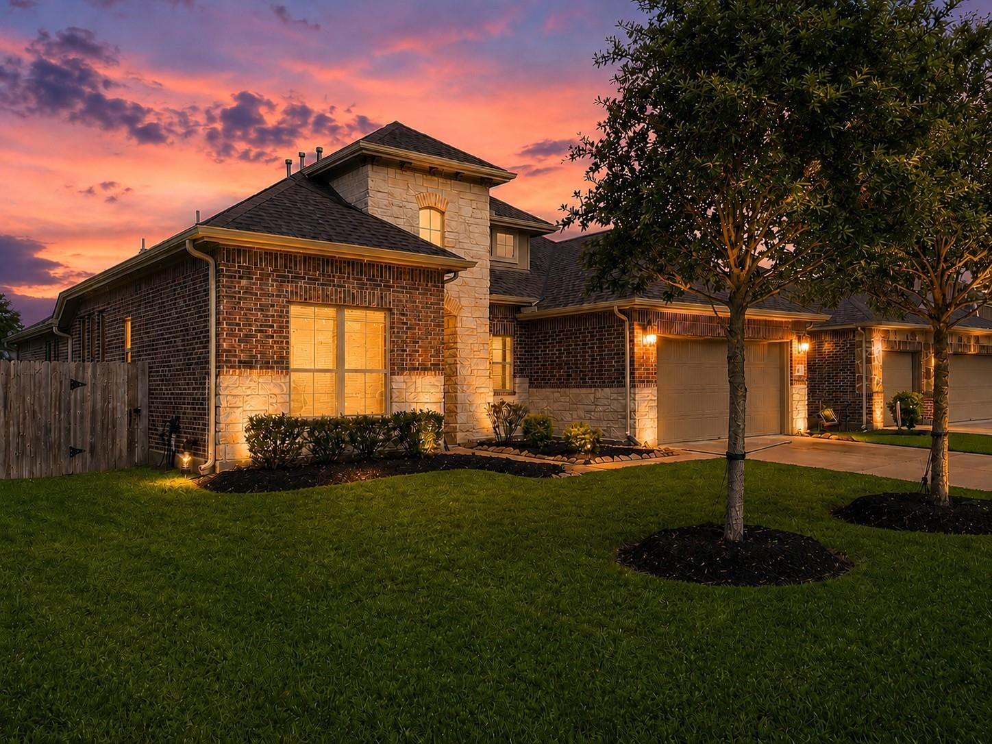 320 Woodway Drive — photo