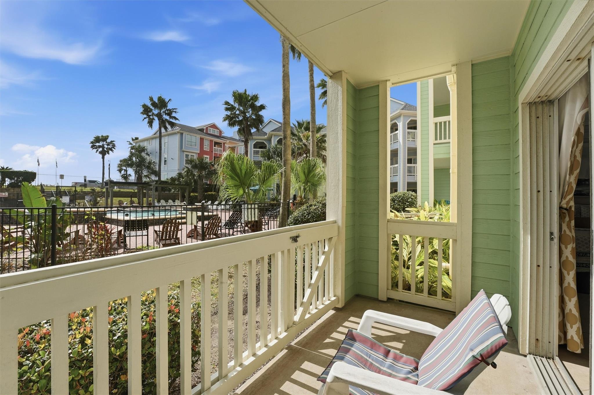 7000 Seawall Boulevard #412 — photo